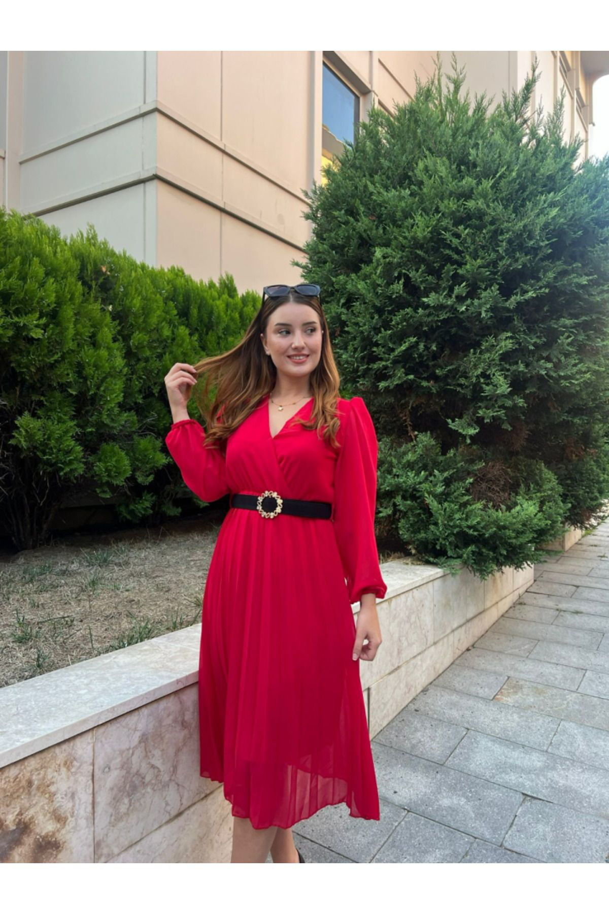 Kadın Şifon Kumaş Astalı Kloş Kesim Kruvaze Yaka Midi Boy Elbise