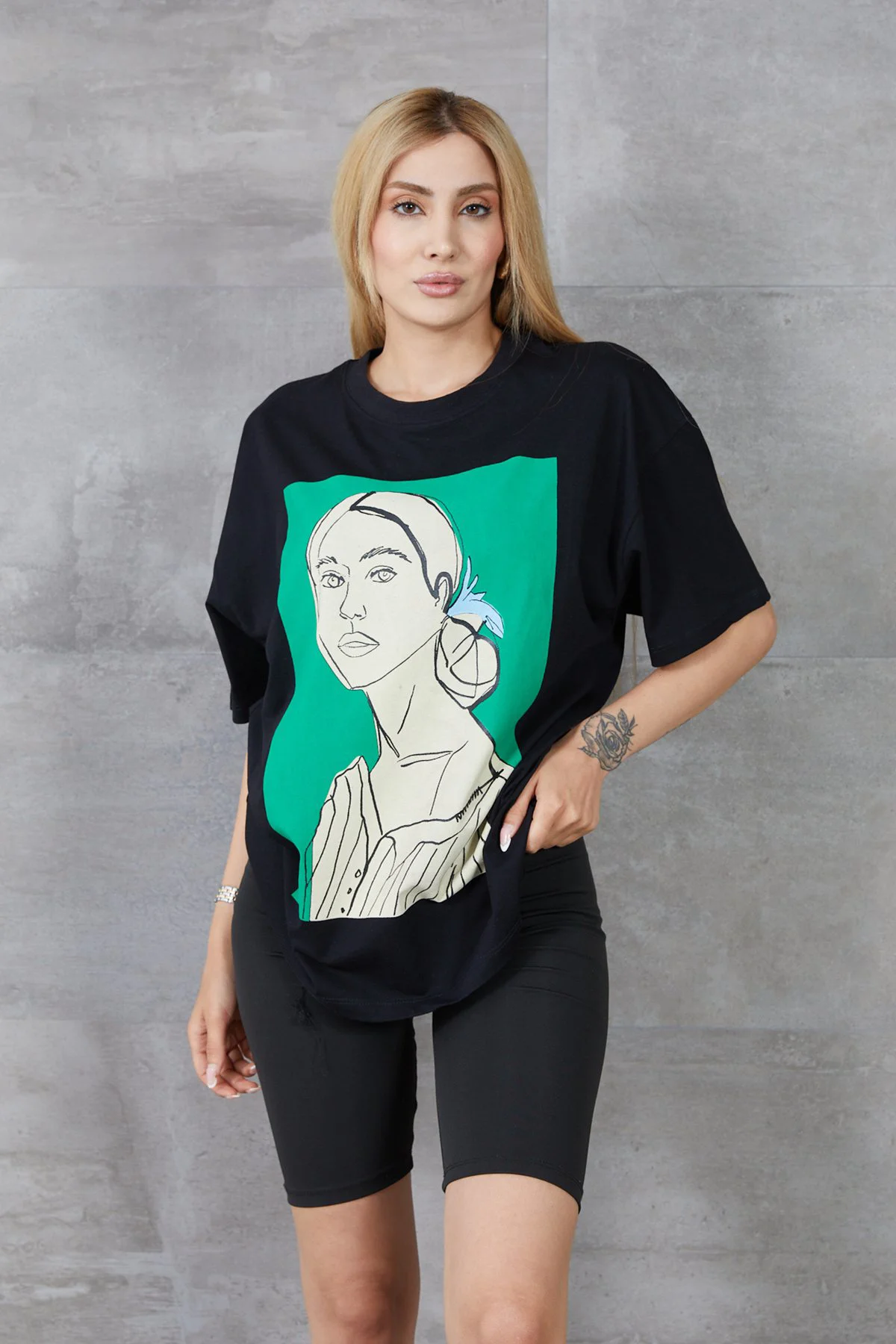 Kadın Silüet Baskılı Bisiklet Yaka Oversize T-shirt