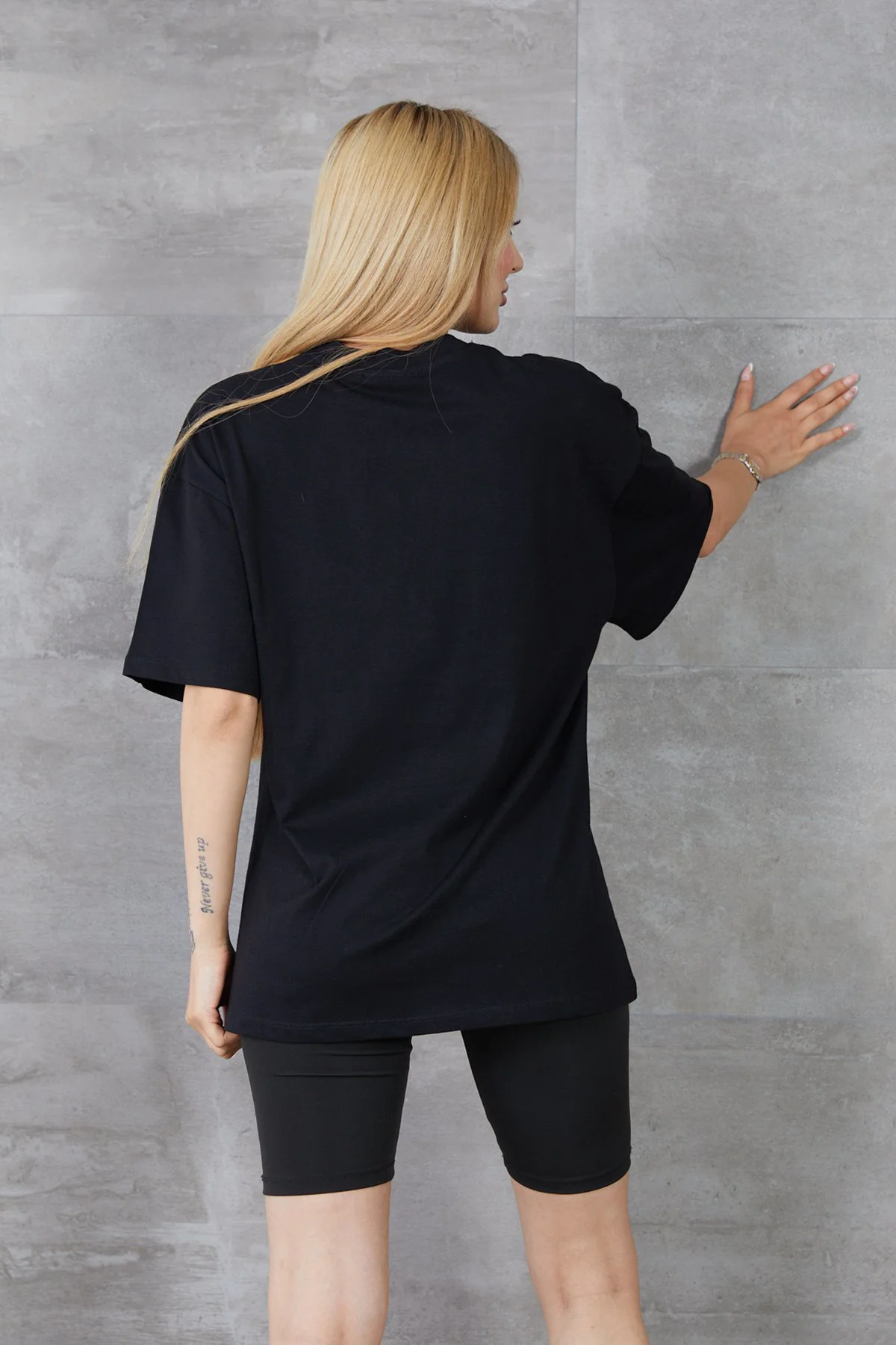 Kadın Silüet Baskılı Bisiklet Yaka Oversize T-shirt