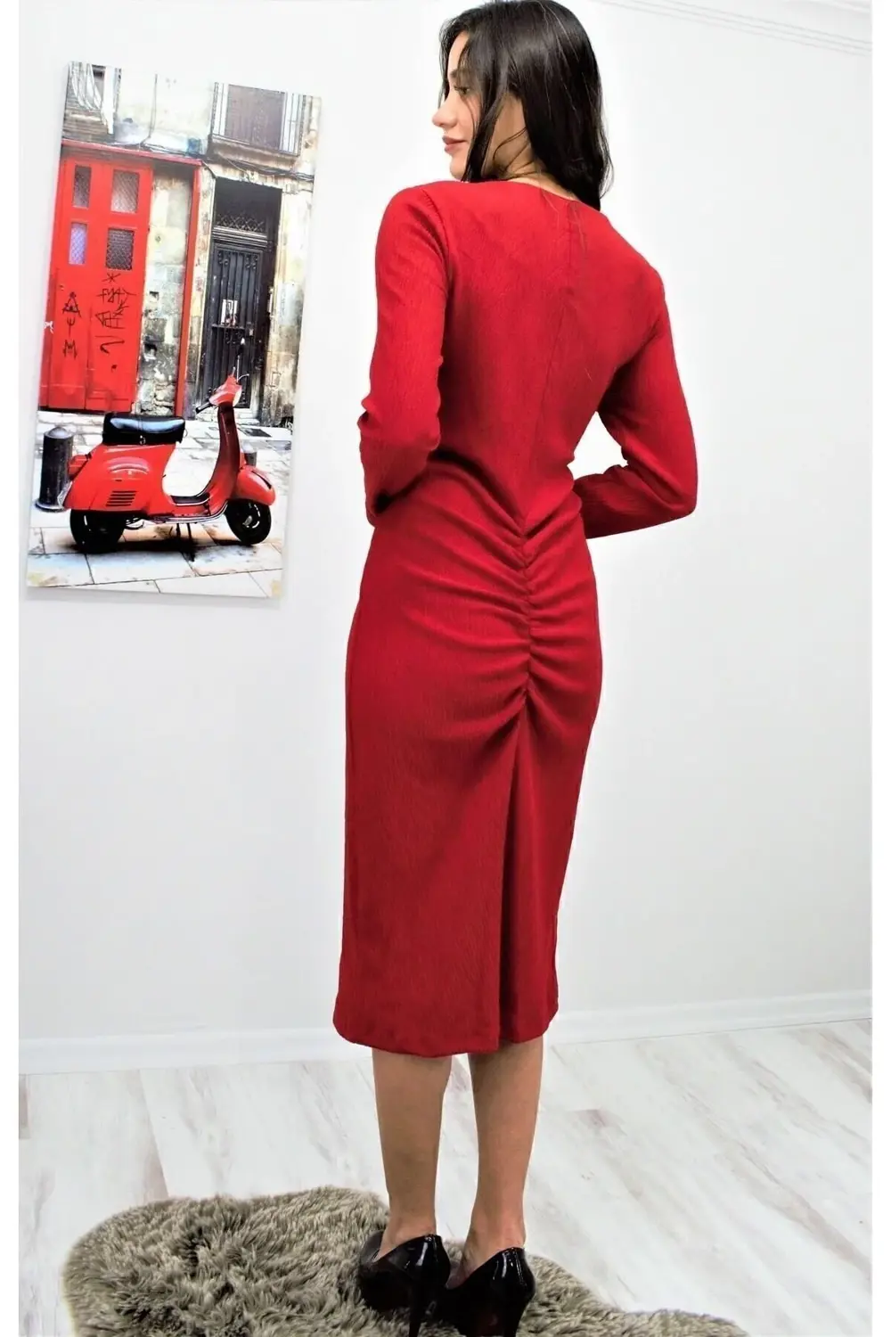 Kadın Siyah Arkası Büzgü Detaylı Likralı Vücuda Oturan Uzun Dilbe