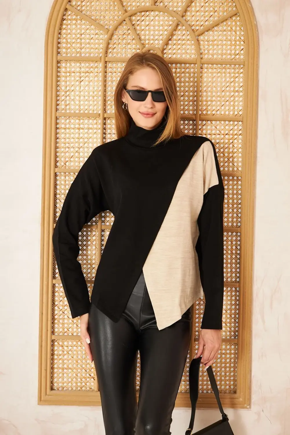 Kadın Siyah Bej Iki Katlı Asimetrik Akrilik Uzun Kollu Balıkçı Ya