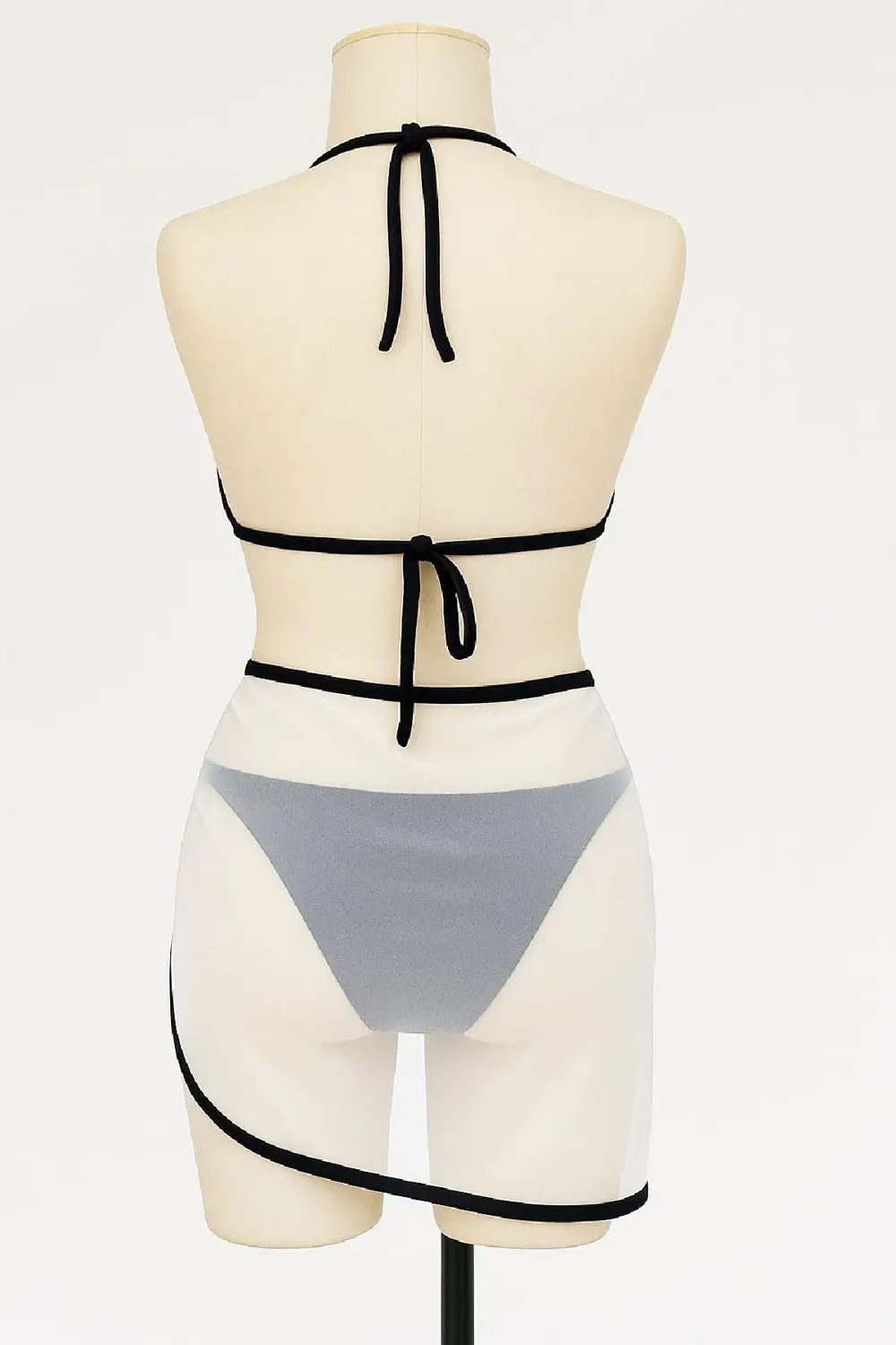 Kadın Siyah Beyaz Pareolu Yandan Ve Boyundan Bağlamalı 3'lü Bikin