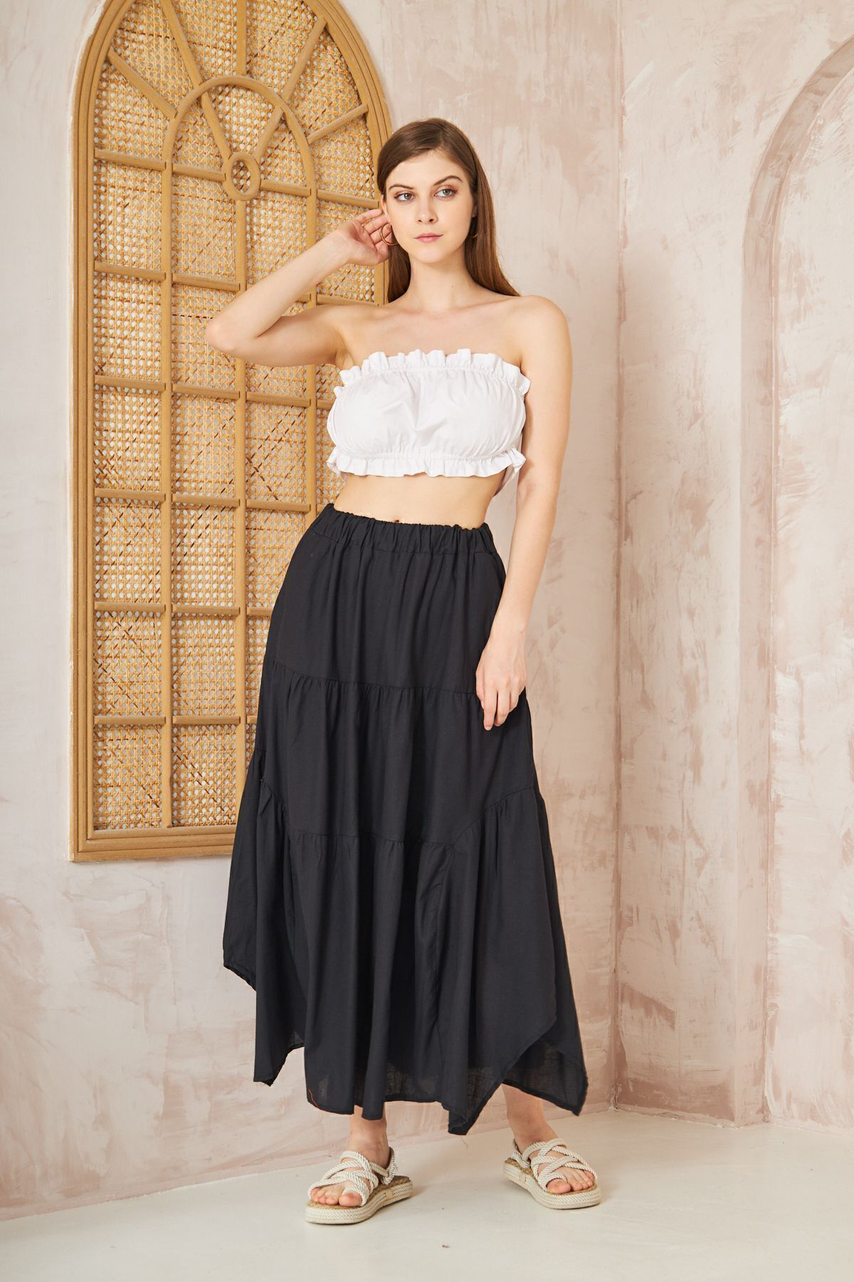 Yıldızistan Kadın Siyah Cepli Asimetrik Kesim Fırfırlı Beli Lastikli Kloş 3 K