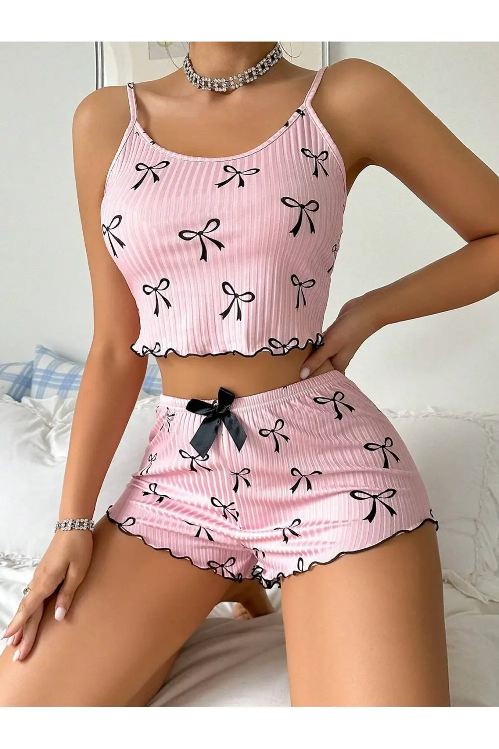 Kadın Siyah Fiyonklu Şortlu Takım Mini Pembe Rahat