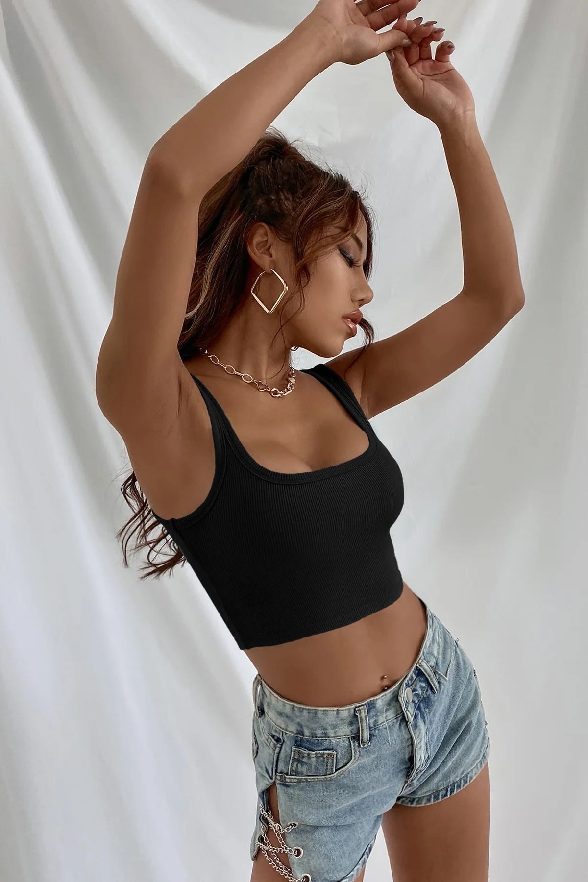 Kadın Siyah Kalın Askılı Crop Top Büstiyer - Seviyeli Destek & Şık Tasarım