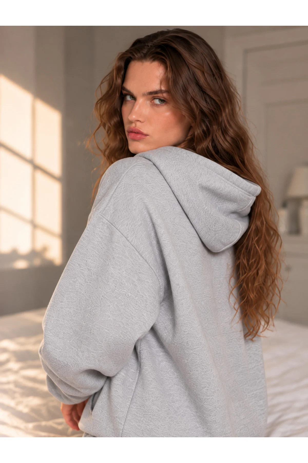 Kadın Siyah Kapüşonlu 🎄 Yılbaşı 🎅Baskılı Oversize Sweatshirt - Görsel 3