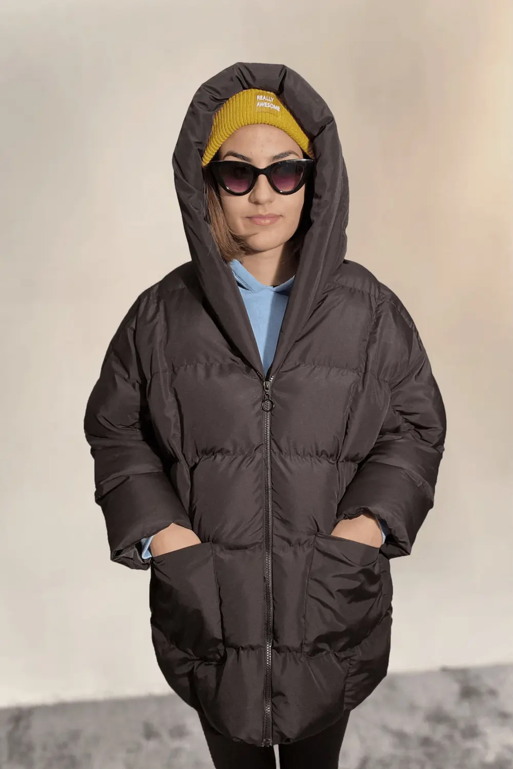 Kadın Siyah Kapüşonlu Oversize Şişme Mont