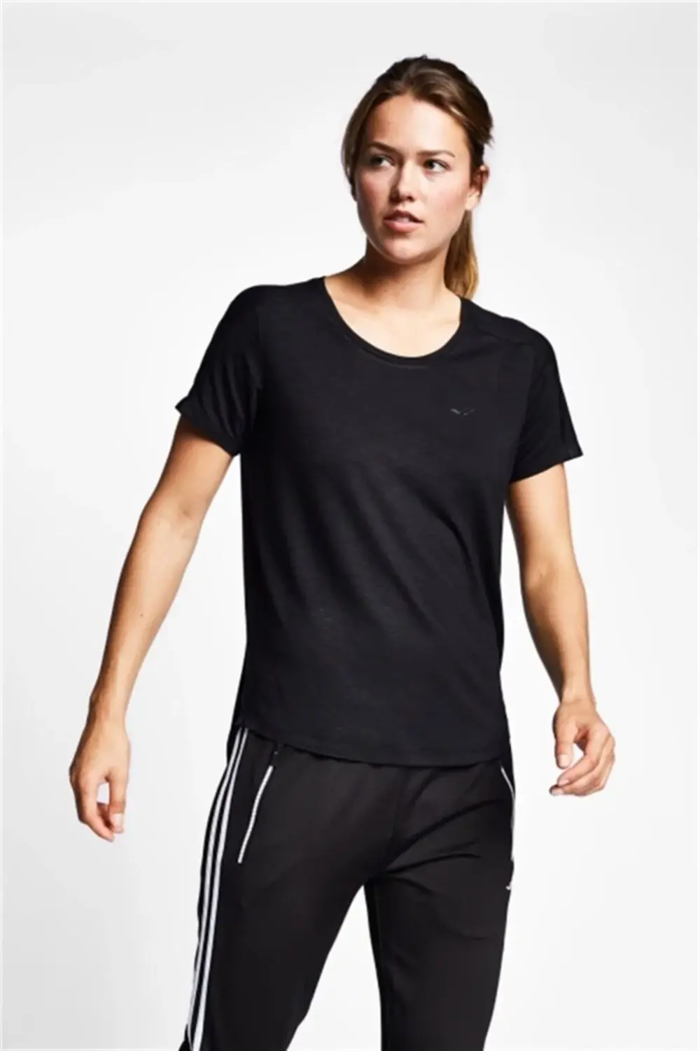 Kadın Siyah Kısa Kollu T-shirt 19n-2139