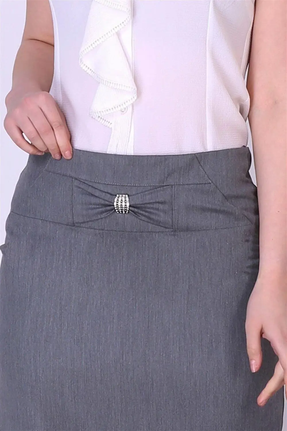 Kadın Siyah Mevsimlik Fiyonk Detaylı Uzun Kalem Etek 2108-95