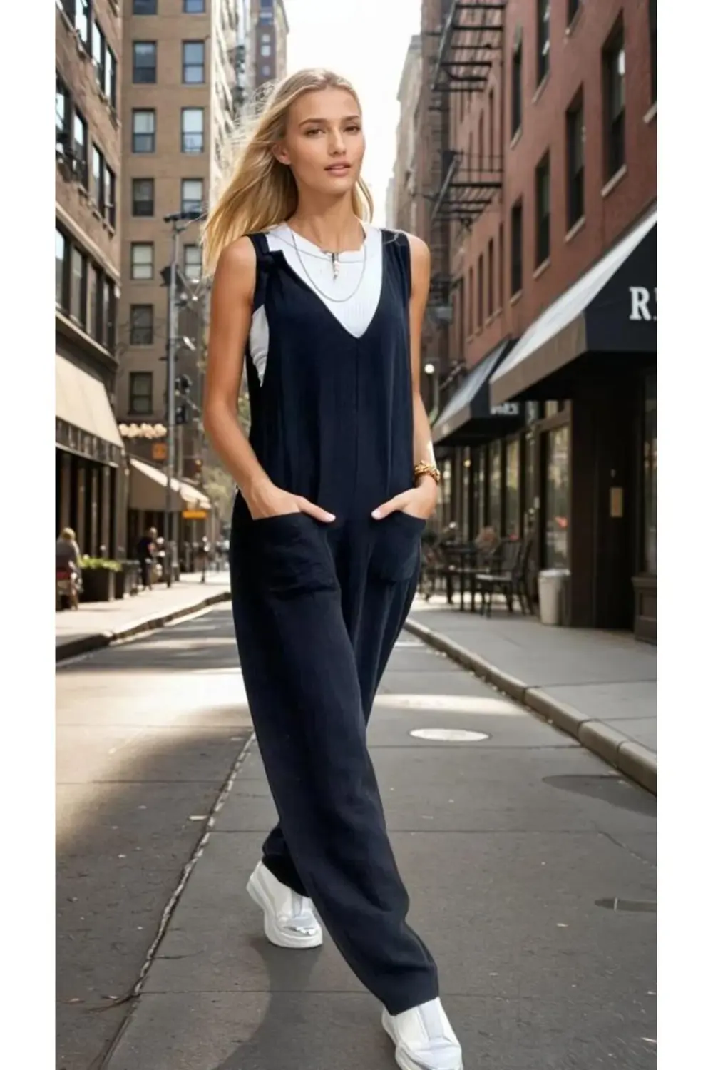 Kadın Siyah Müslin Salaş Askılı Rahat Kesim Cepli Tulum 3613370