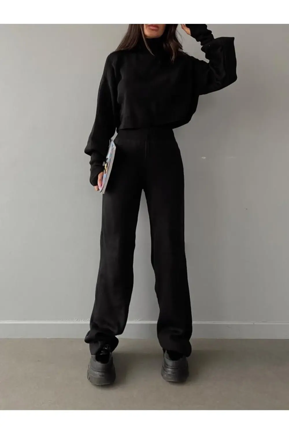 Kadın Siyah Parmak Geçmeli Triko Takım