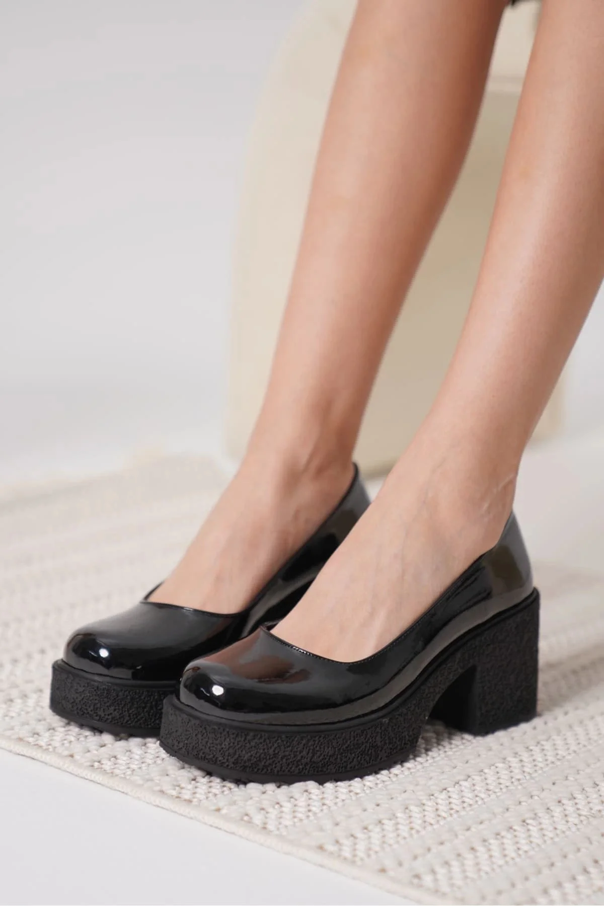 Kadın Siyah Rugan Günlük Ayakkabı TR06MS04A