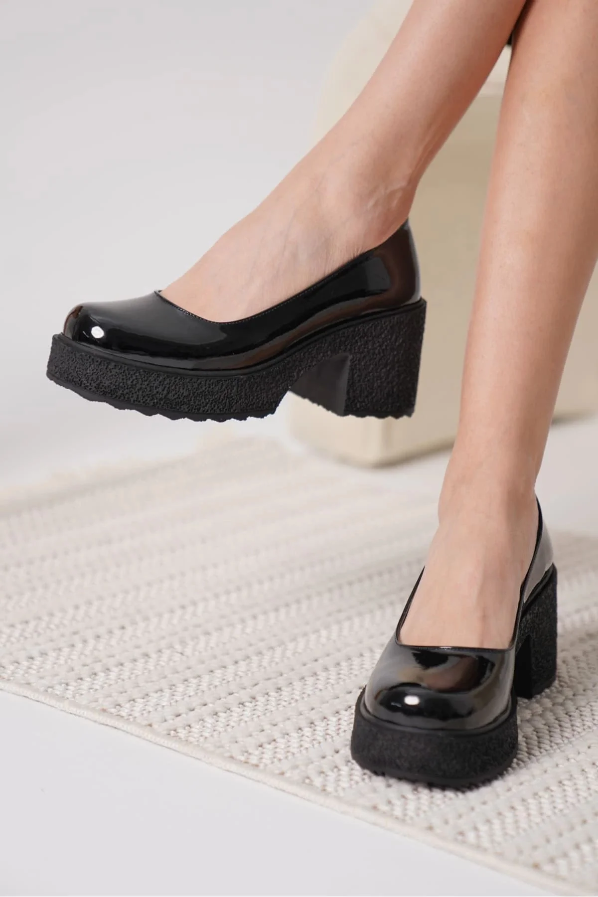 Kadın Siyah Rugan Günlük Ayakkabı TR06MS04A