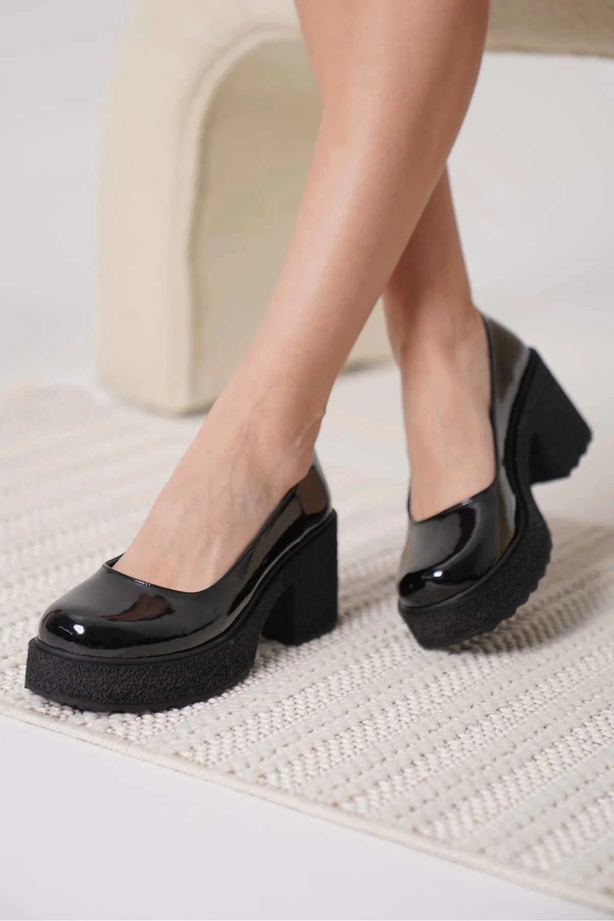 Kadın Siyah Rugan Günlük Ayakkabı TR06MS04A