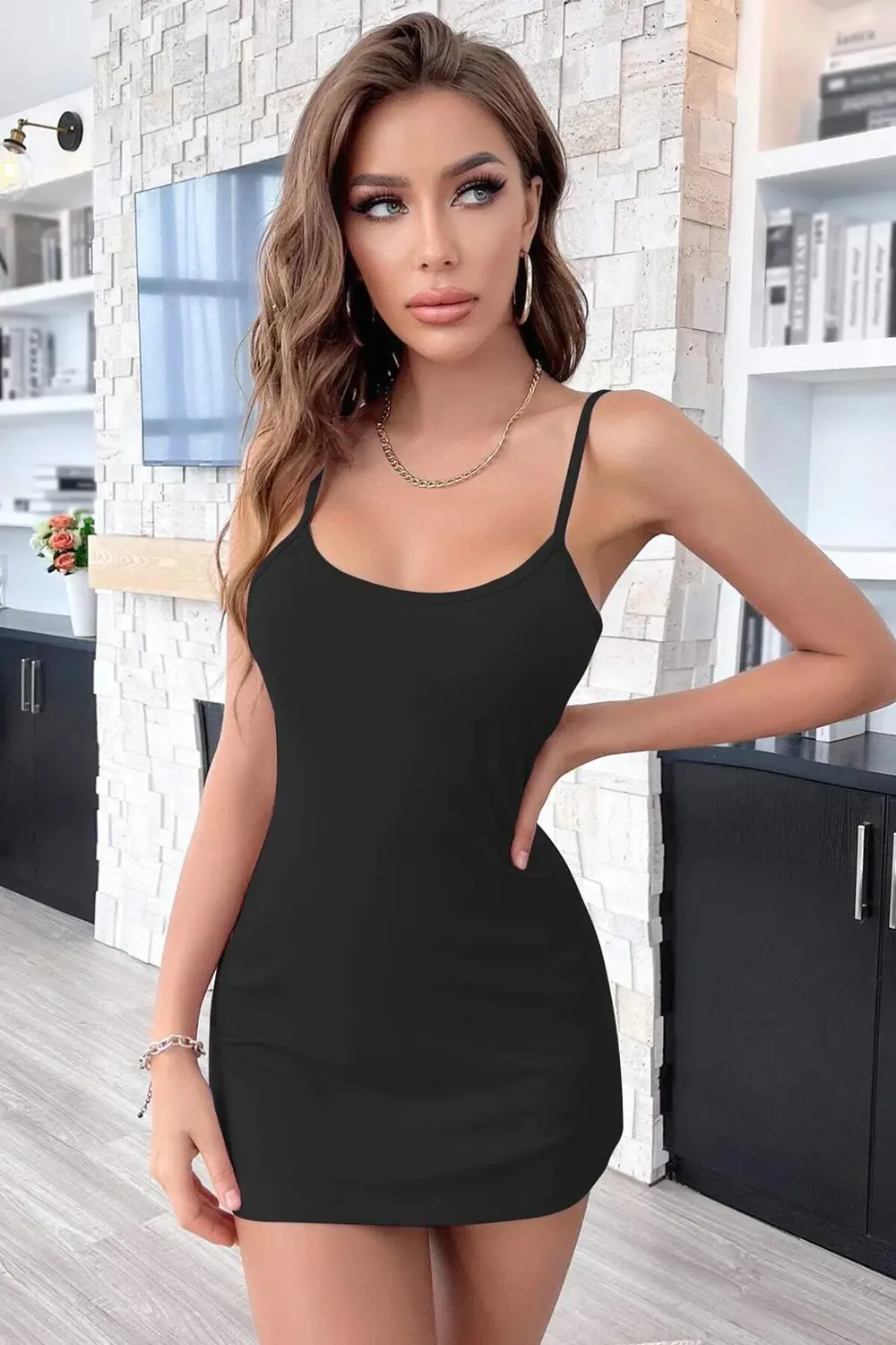 Kadın Siyah Sırt Kısmı Komple Dantelli Mini Gecelik