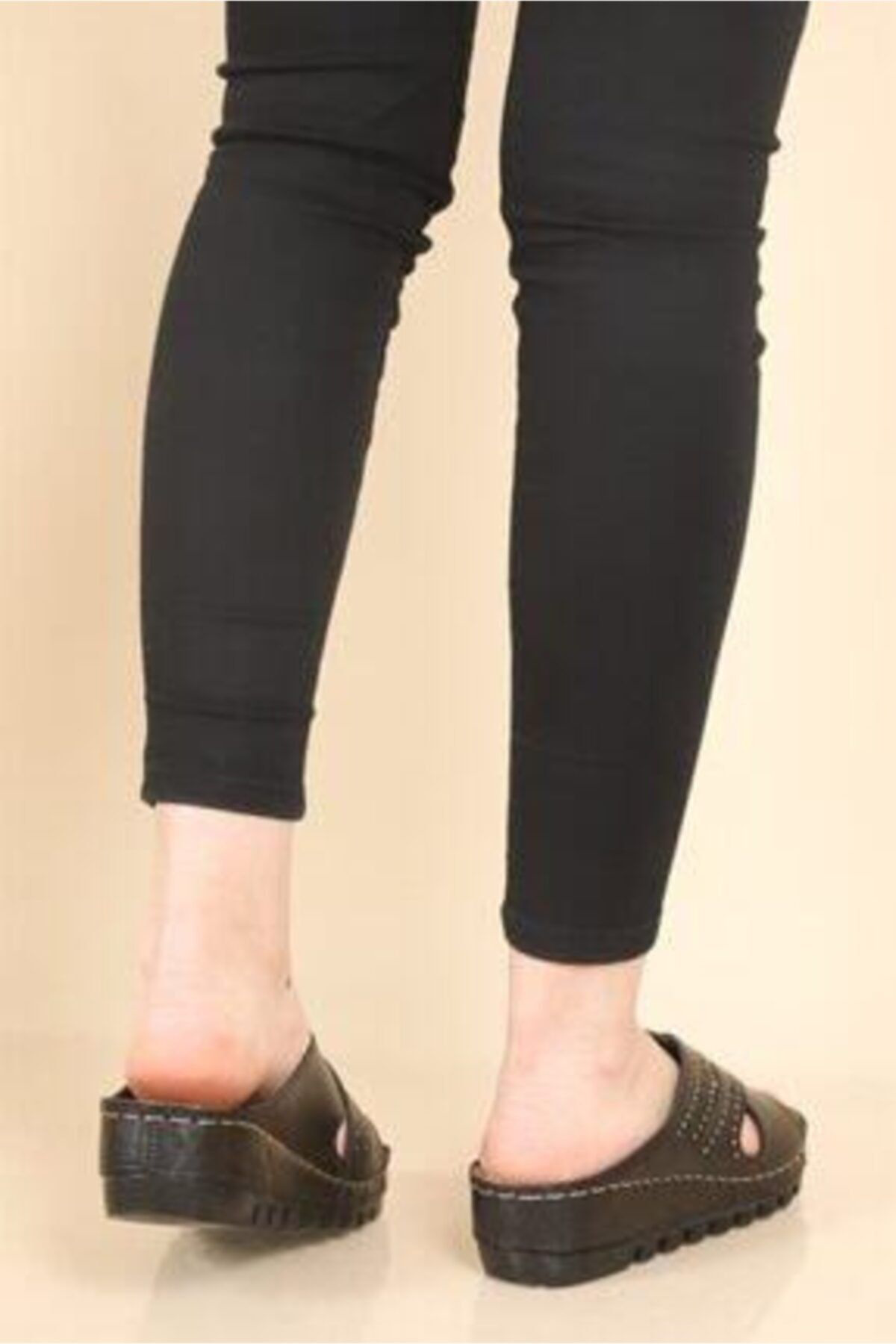 Kadın Siyah Sultan Ortopedik Günlük Terlik