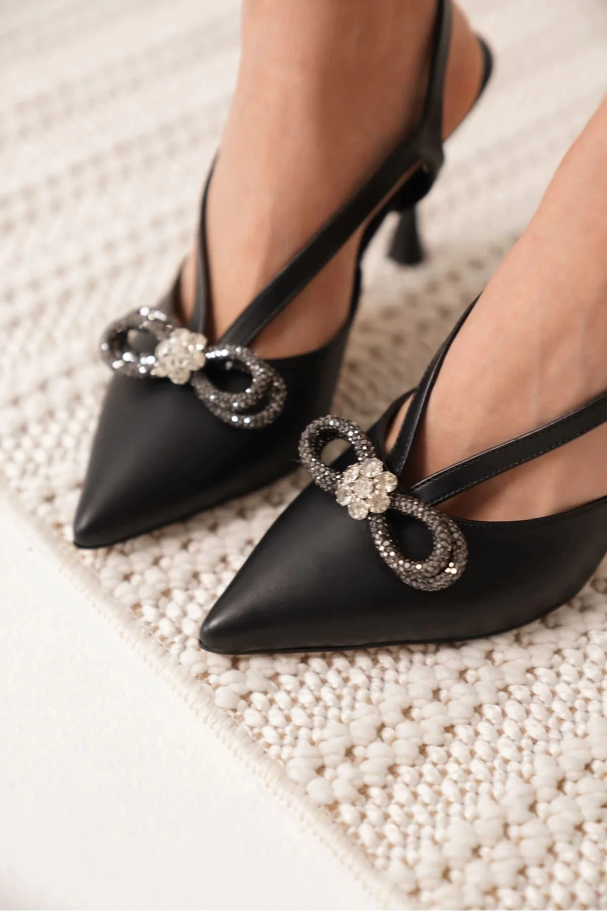 Kadın Siyah Topuklu Ayakkabı TR08MS38A