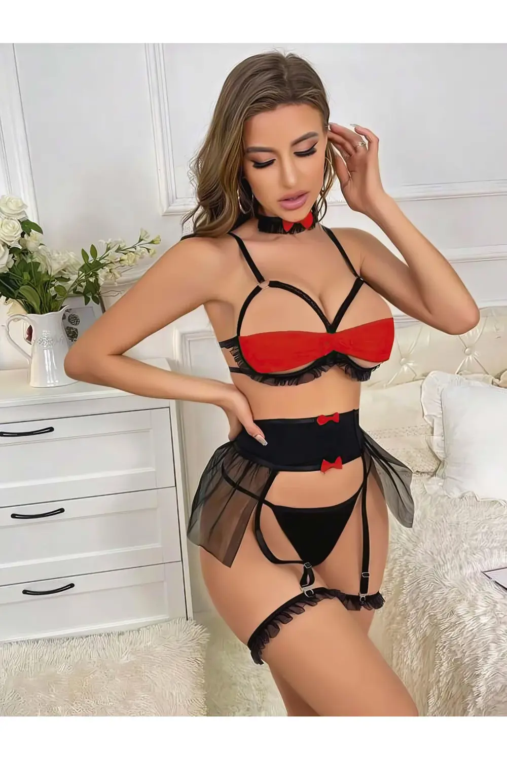 Kadın Siyah Tül Detaylı Göğüs Bandlı Fantezi Kostüm 2049