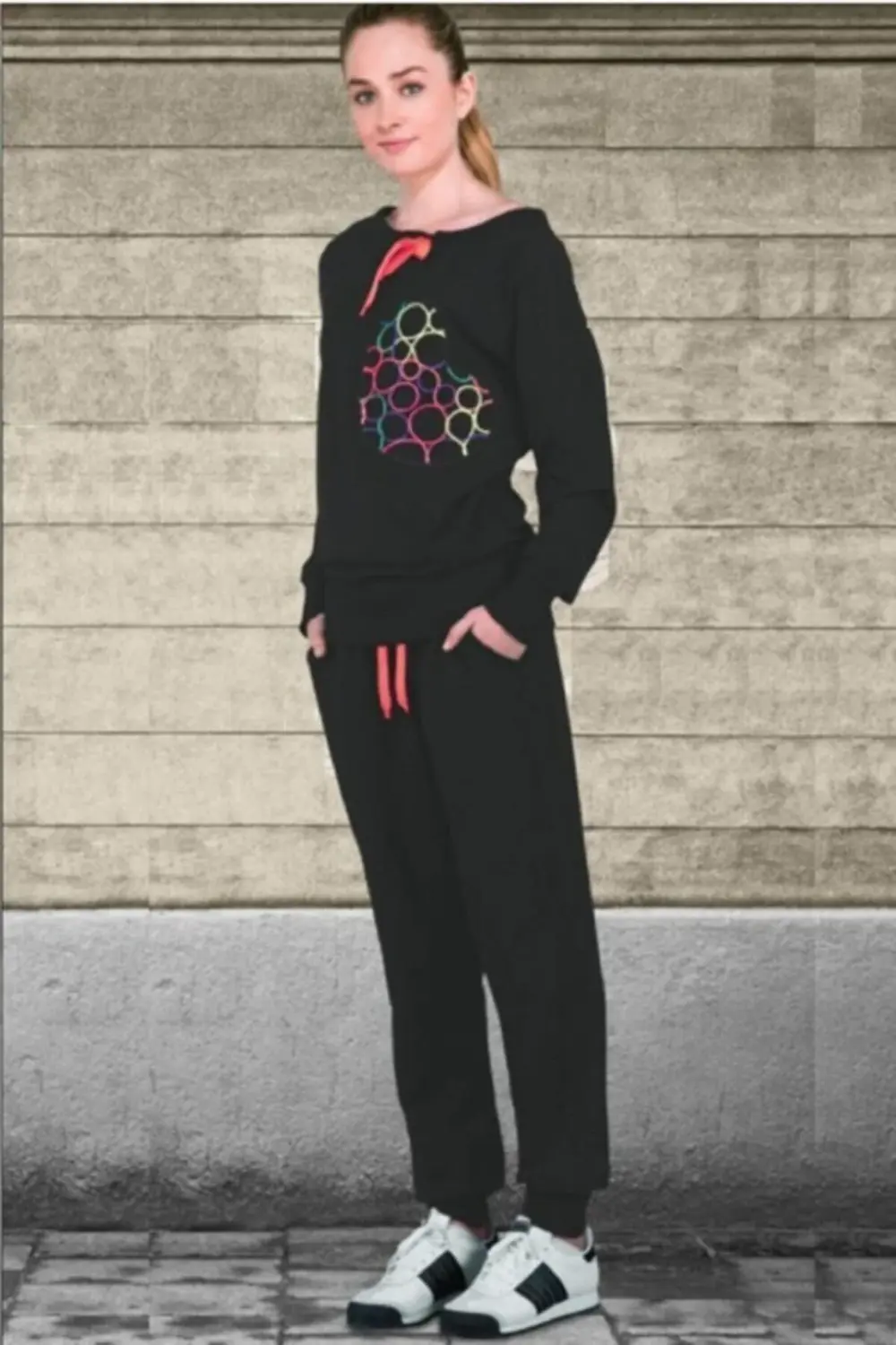 Kadın Siyah Uzun Kol Eşofman Takımı