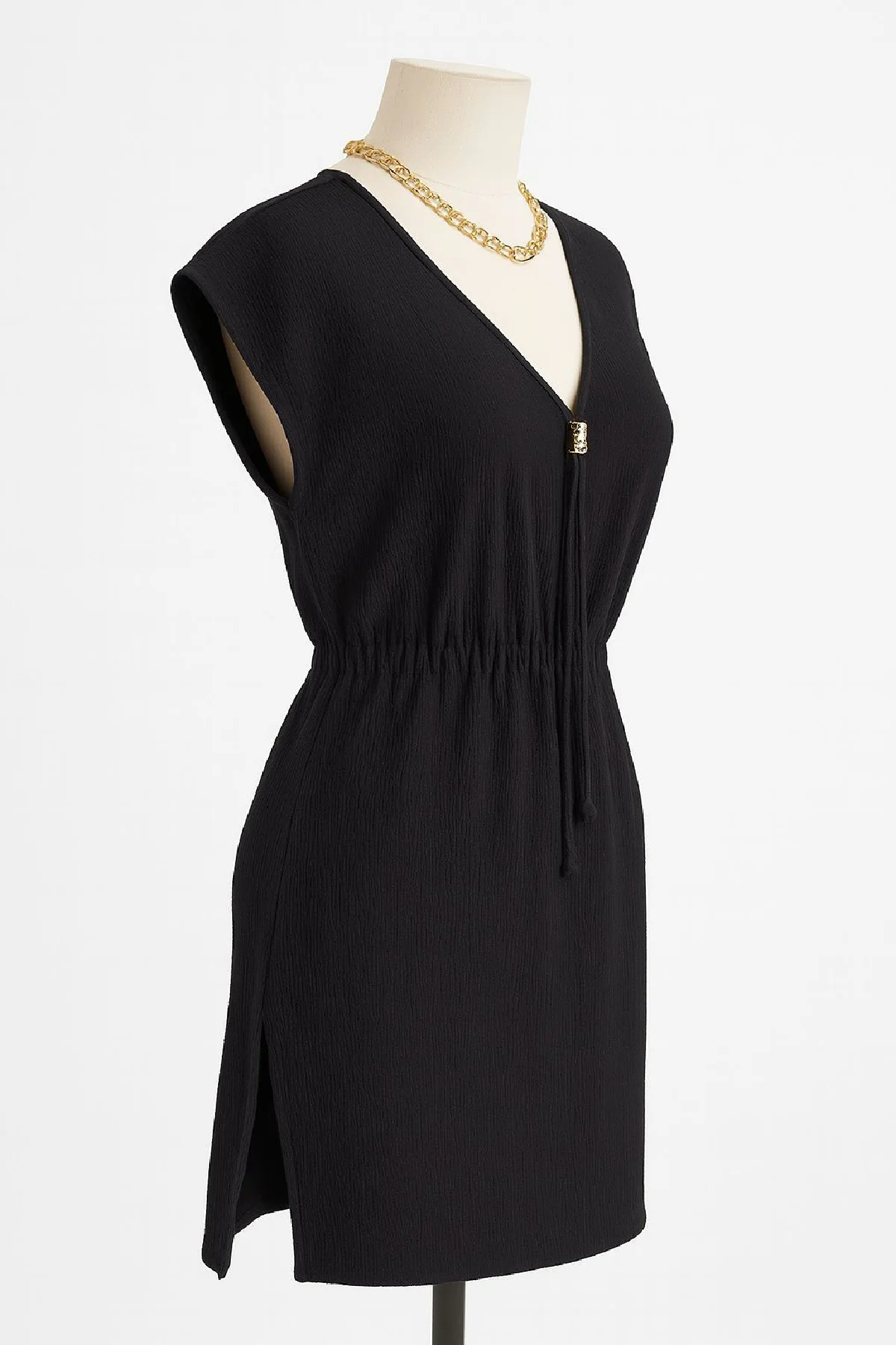 Kadın Siyah Yanları Yırtmaçlı Tokalı V Yaka Mini Plaj Elbisesi