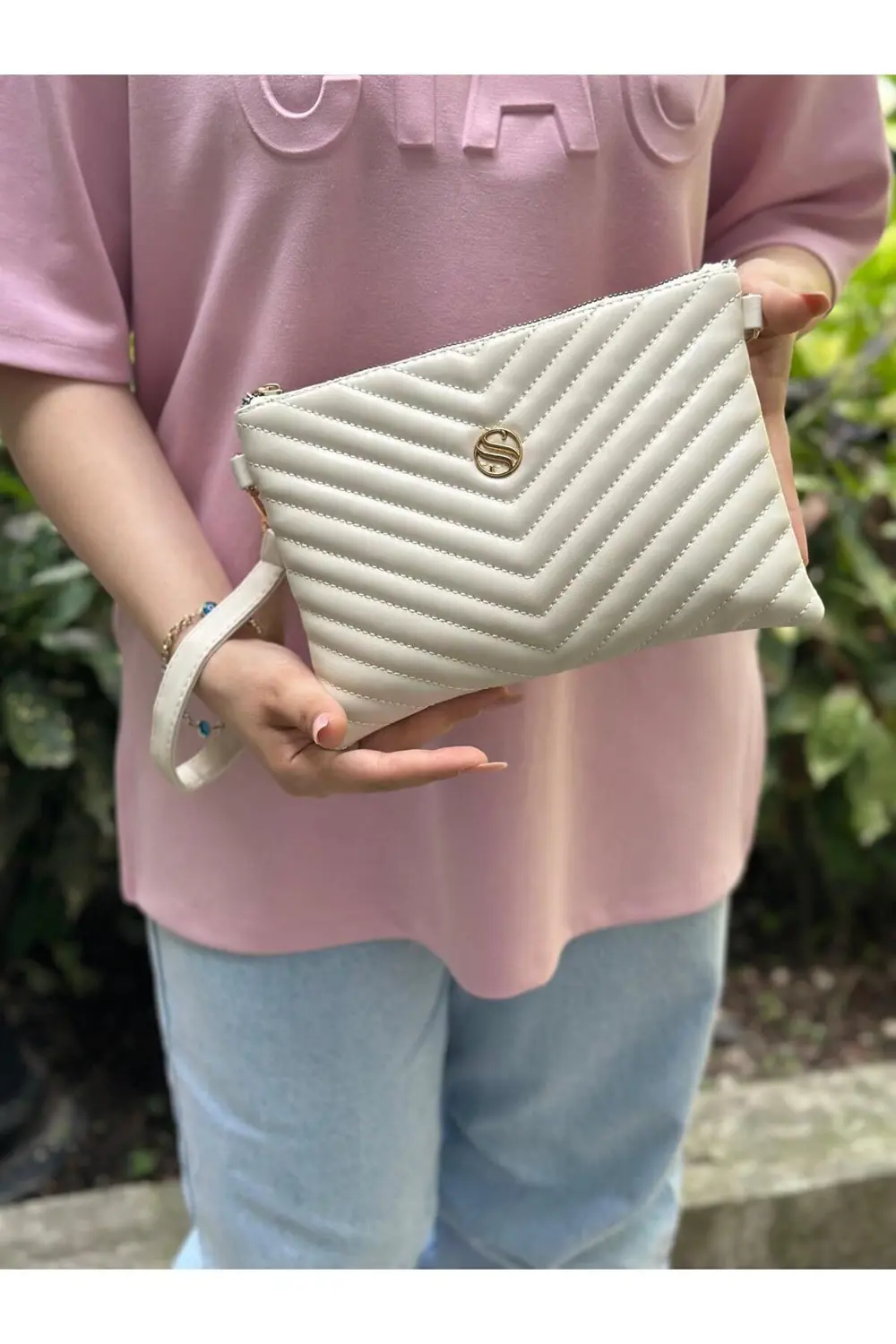 Kadın Suni Deri Krem Renkli Ayarlanabilir Çapraz Ve El Askılı Por