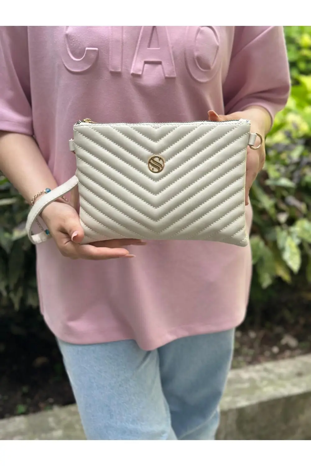 Kadın Suni Deri Krem Renkli Ayarlanabilir Çapraz Ve El Askılı Por