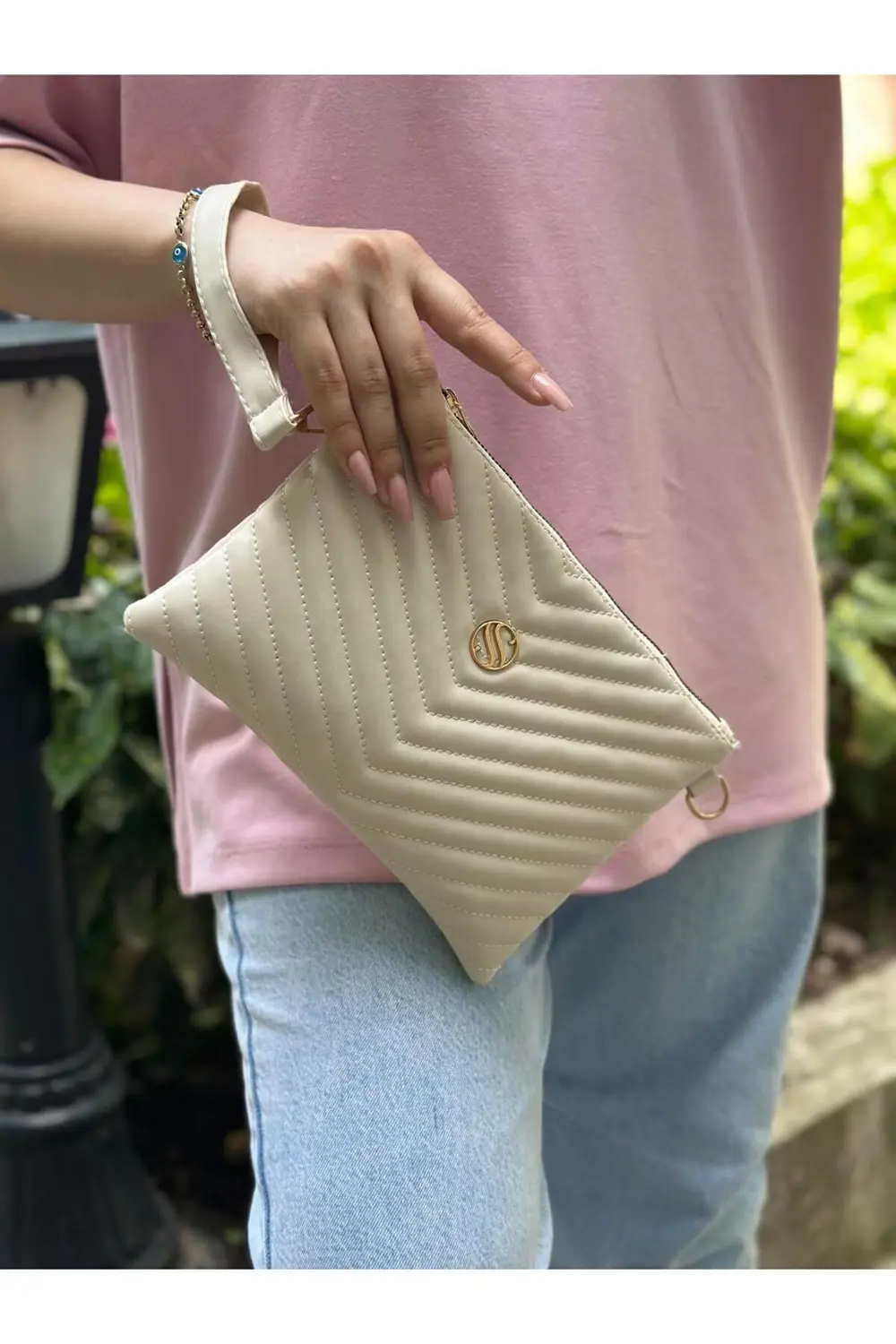 Kadın Suni Deri Krem Renkli Ayarlanabilir Çapraz Ve El Askılı Por