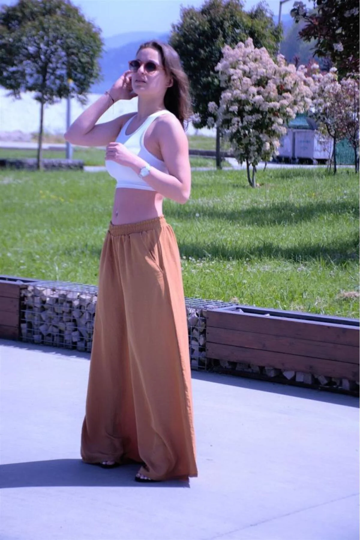 Kadın Taba Beli Lastikli Cepli Bol Paça Salaş Oversize Kahverengi Yumuşak Dokulu Pantolon 3391200