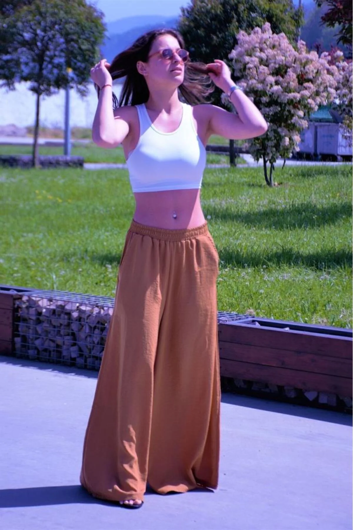 Kadın Taba Beli Lastikli Cepli Bol Paça Salaş Oversize Kahverengi Yumuşak Dokulu Pantolon 3391200