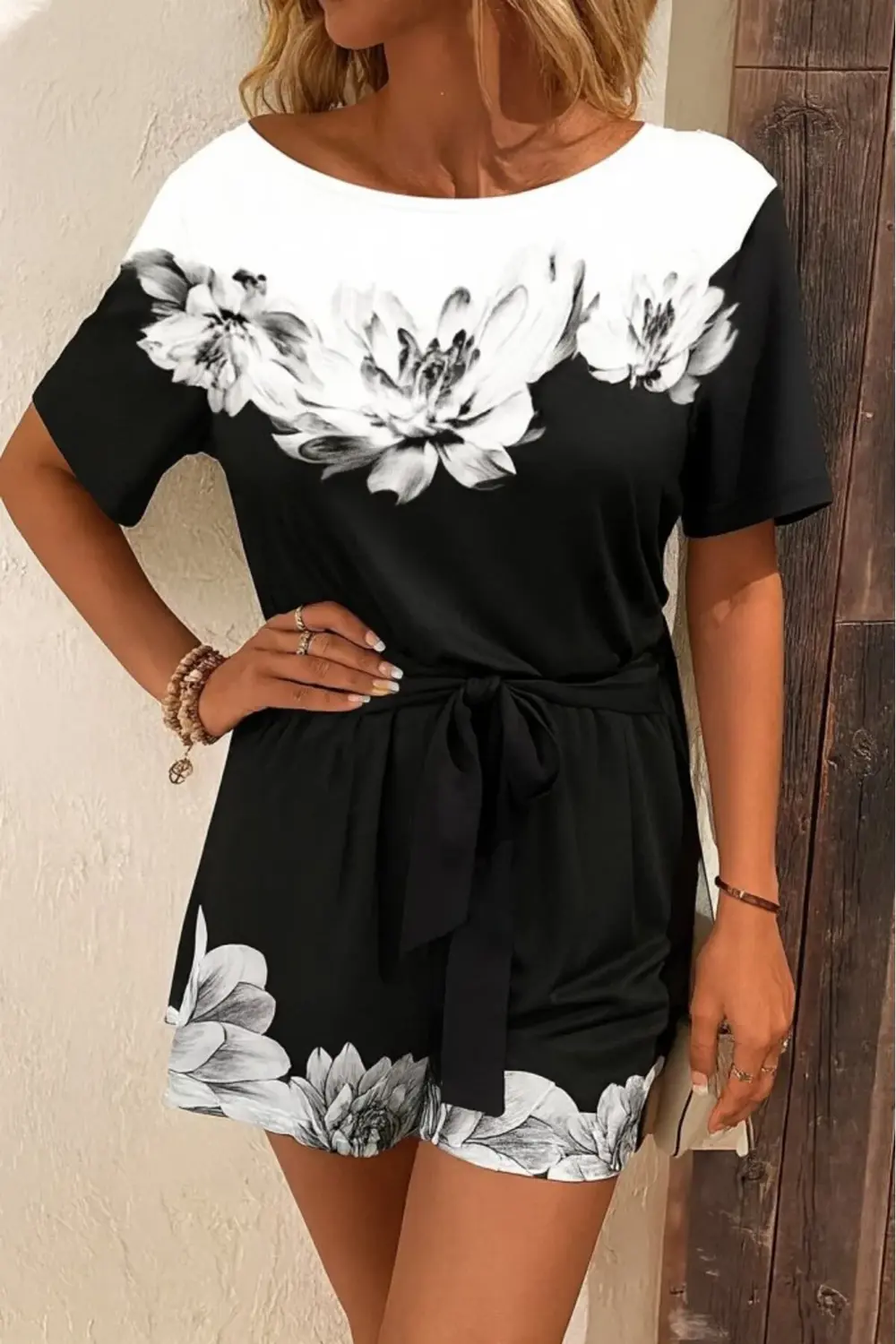 Kadın Tek Omuzu Açık çiçek Desenli Beli Kuşaklı Iki Iplik Mini Sh