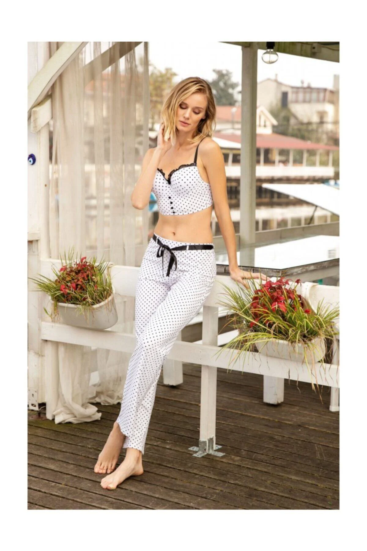 Kadın Ten Yarım Dolgulu Pamuklu Puantiyeli Büstiyer Pantolon Anıl 4125 Kadın Ten Yarım Dolgulu Pamuklu Puantiyeli Büstiyer Pantolon Anıl 4125