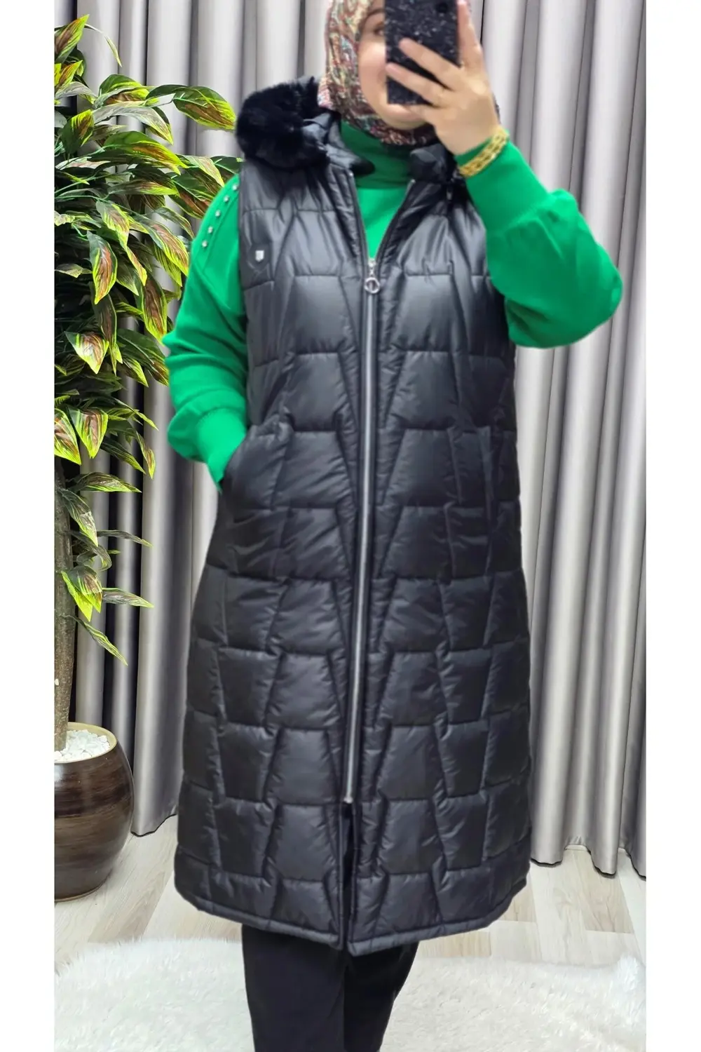 Kadın Tesettür Büyük Beden Kapüşonlu Fermuarlı Kürklü Piramit Des Kadın Tesettür Büyük Beden Kapüşonlu Fermuarlı Kürklü Piramit Des