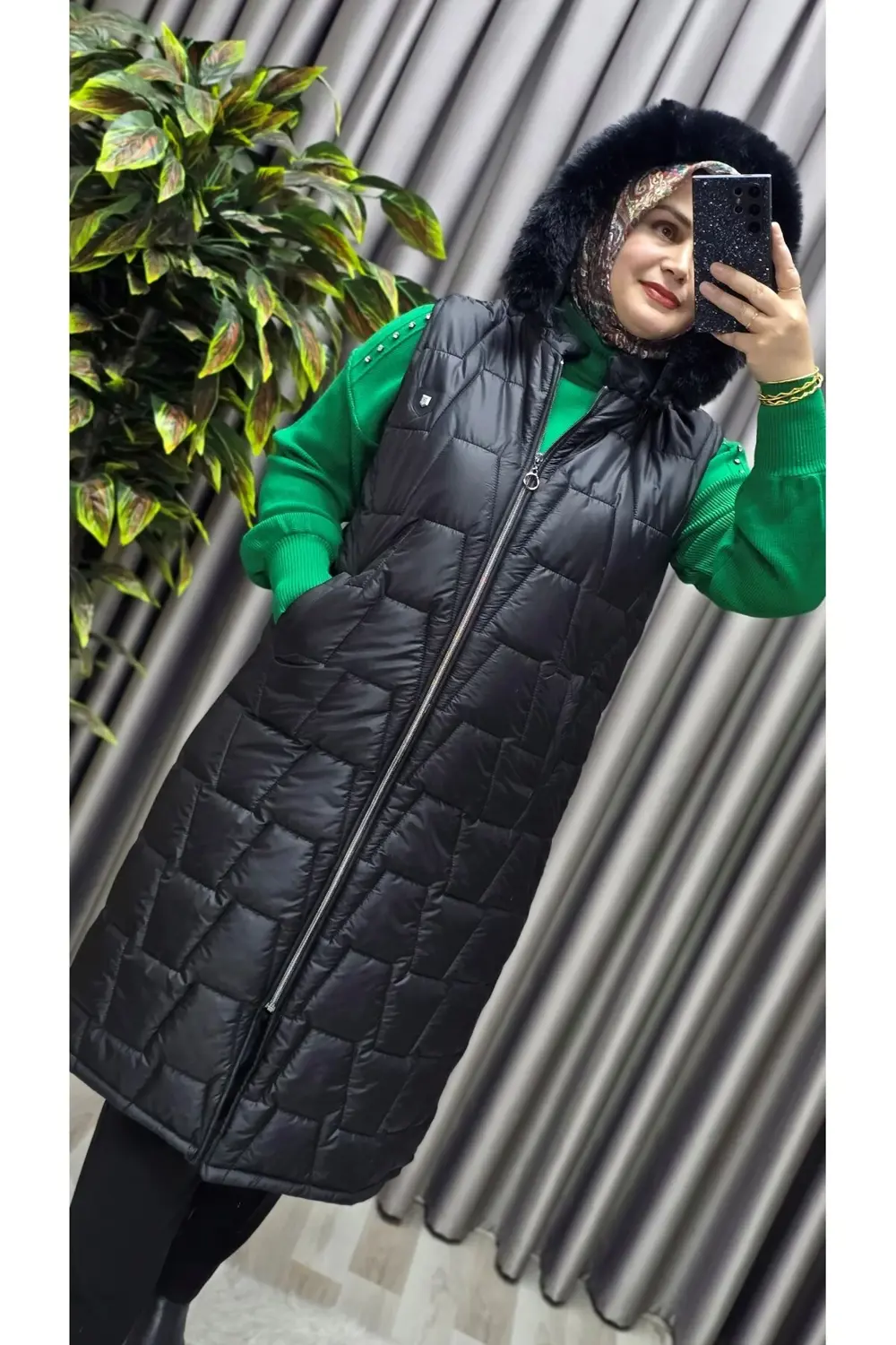 Kadın Tesettür Büyük Beden Kapüşonlu Fermuarlı Kürklü Piramit Des Kadın Tesettür Büyük Beden Kapüşonlu Fermuarlı Kürklü Piramit Des