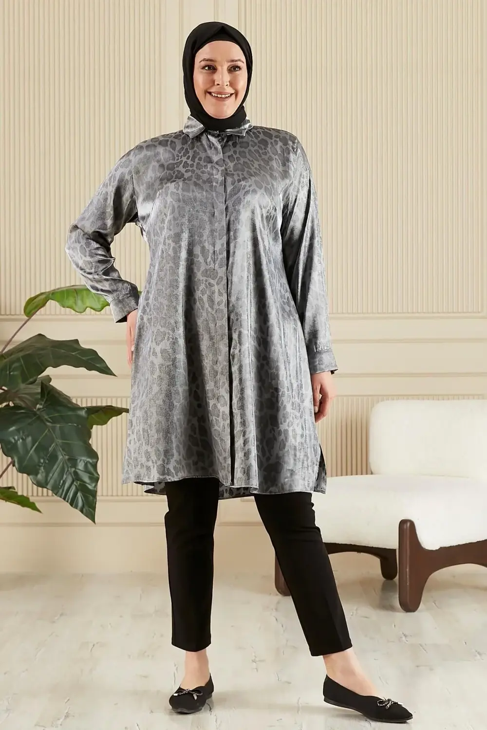 Kadın Tesettür Büyük Beden Leopar Desenli Uzun Gömlek Tunik