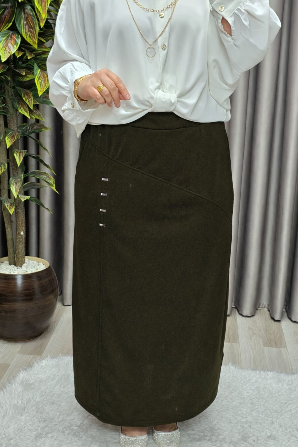 Kadın Tesettür Büyük Beden Metal Taşlı Etek