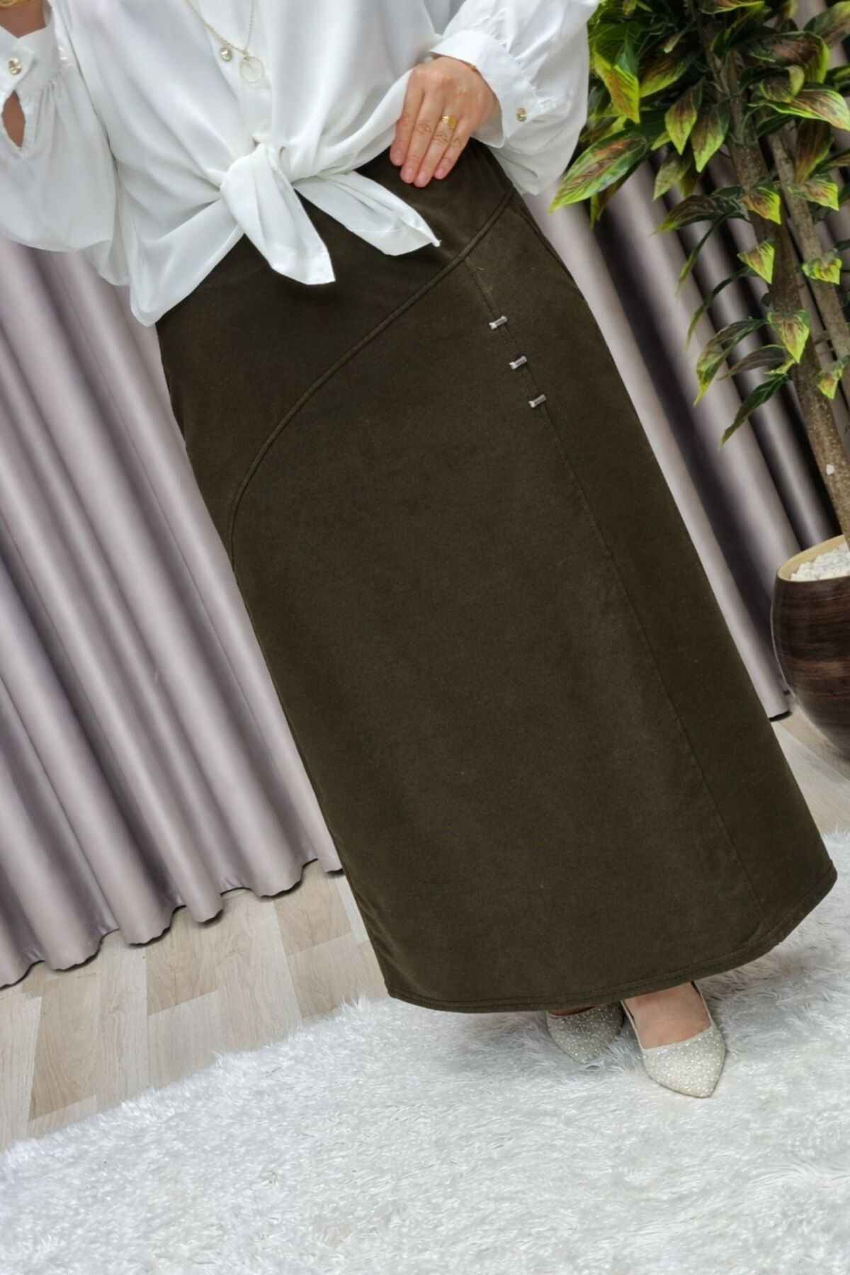 Kadın Tesettür Büyük Beden Metal Taşlı Etek