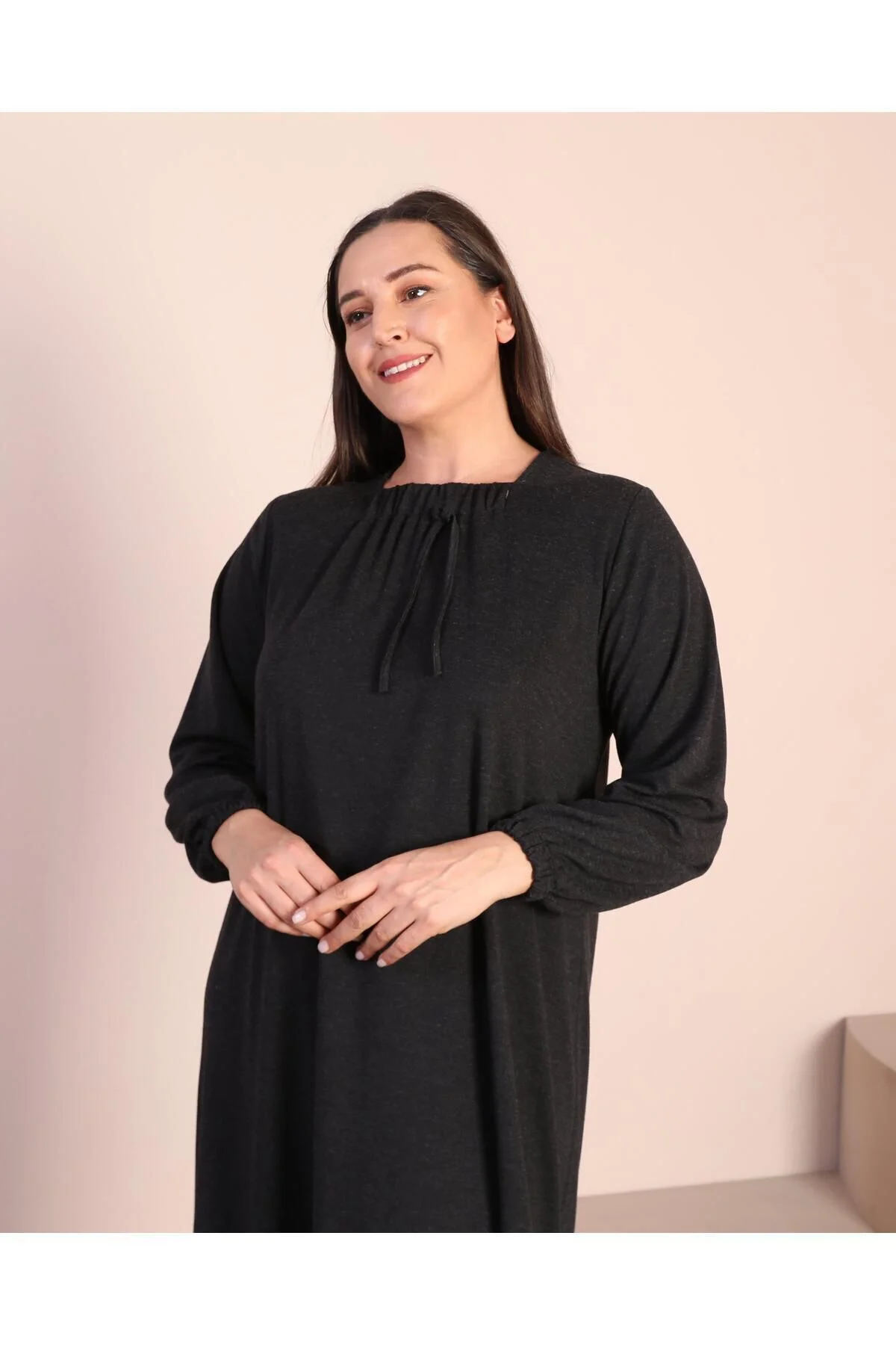 Kadin Tesettur Buyuk Beden Kare Yaka Uzun Elbise