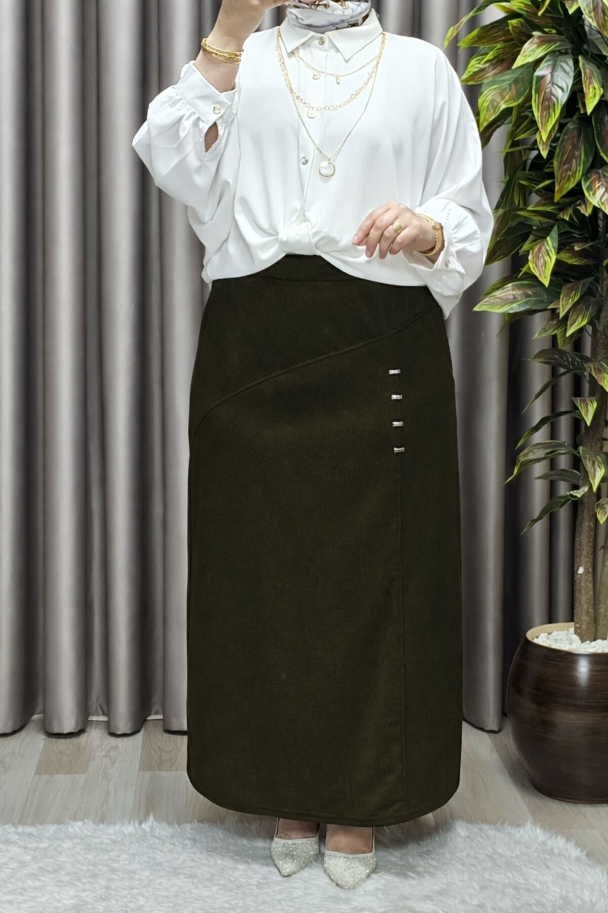 Kadın Tesettür Büyük Beden Metal Taşlı Etek