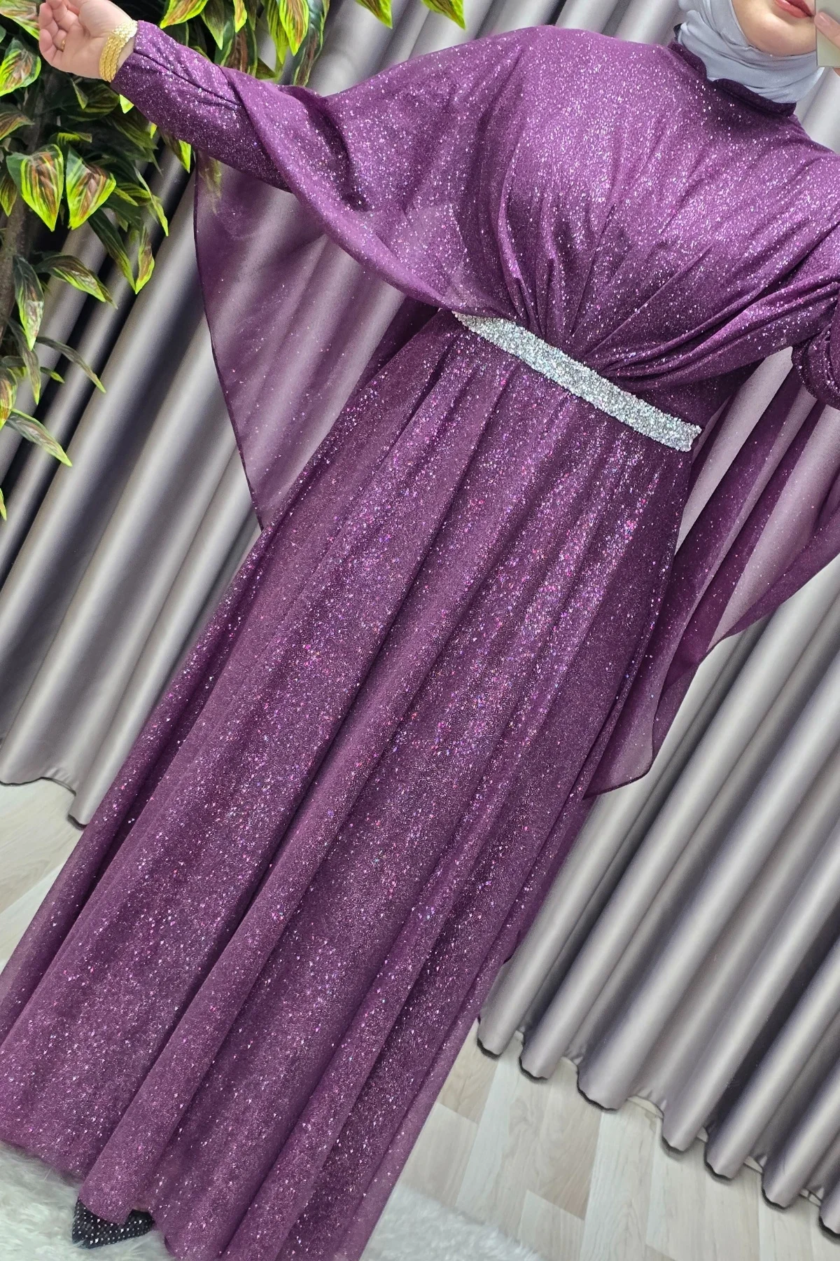 Kadın Tesettür Büyük Beden Giyim Simli Pelerinli Abiye