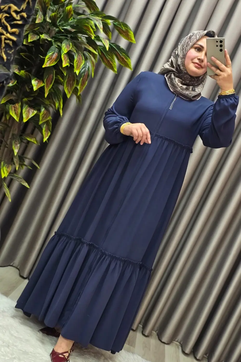 Kadın Tesettür Giyim Büyük Beden İki Katlı Ferace Kadın Tesettür Giyim Büyük Beden İki Katlı Ferace