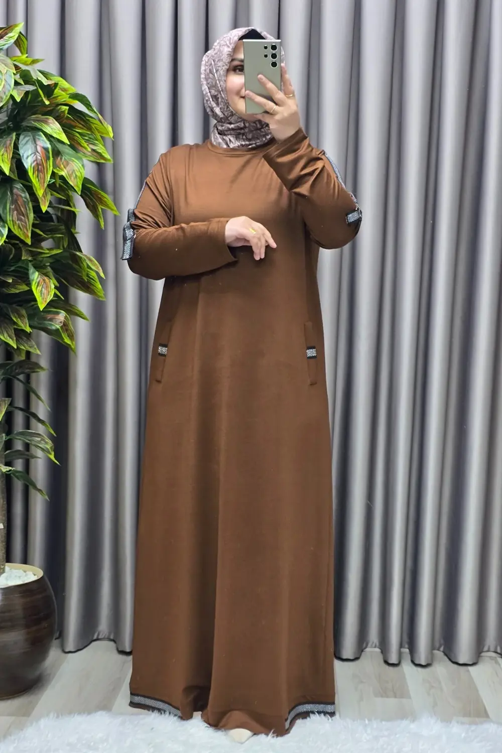 Kadın Tesettür Giyim Büyük Beden Kolu Şeritli Elbise