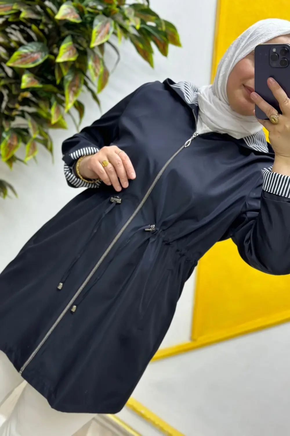 Kadın Tesettür Giyim Büyük Beden Mevsimlik Kısa Trençkot