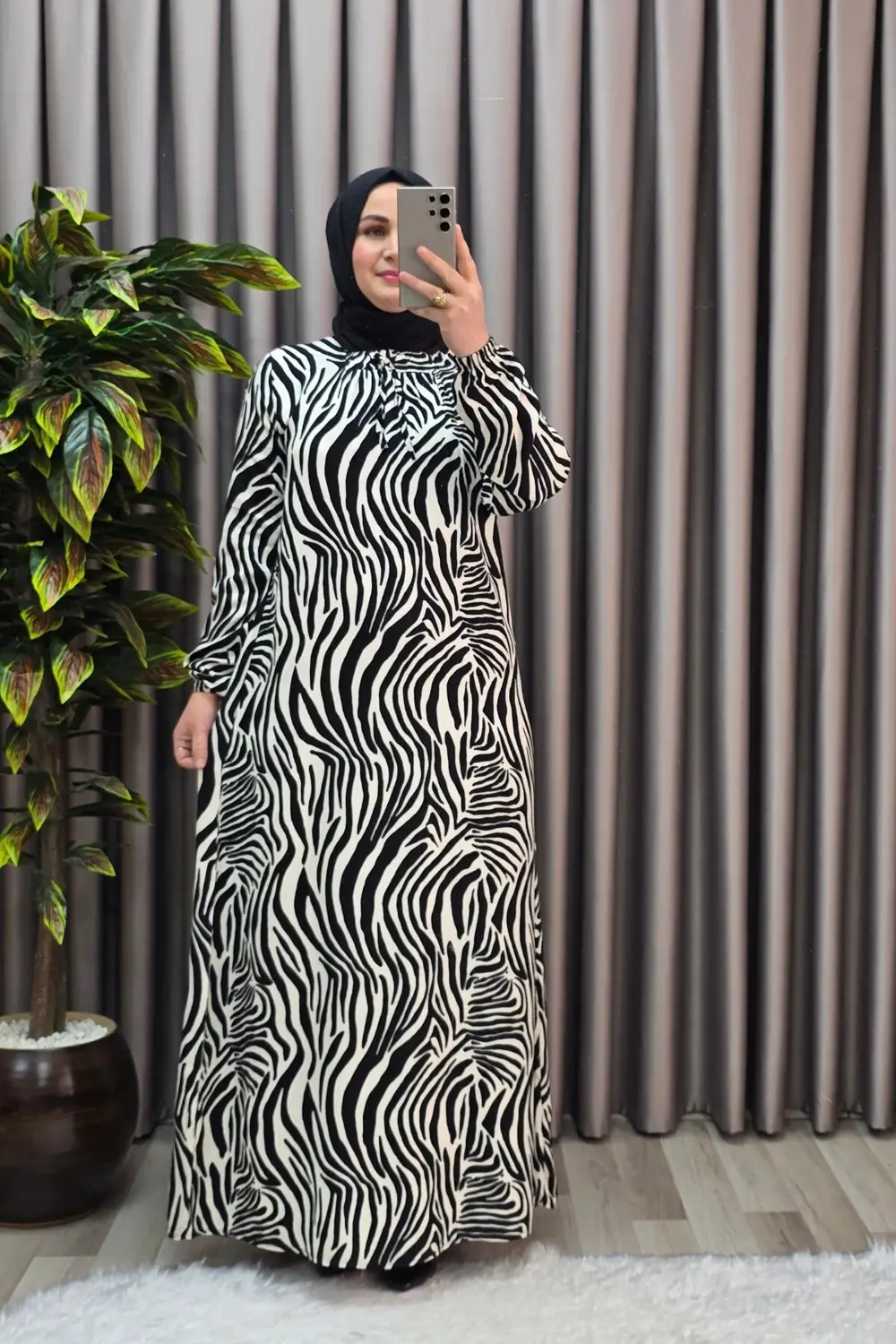 Kadın Tesettür Giyim Büyük Beden Zebra Desen Elbise