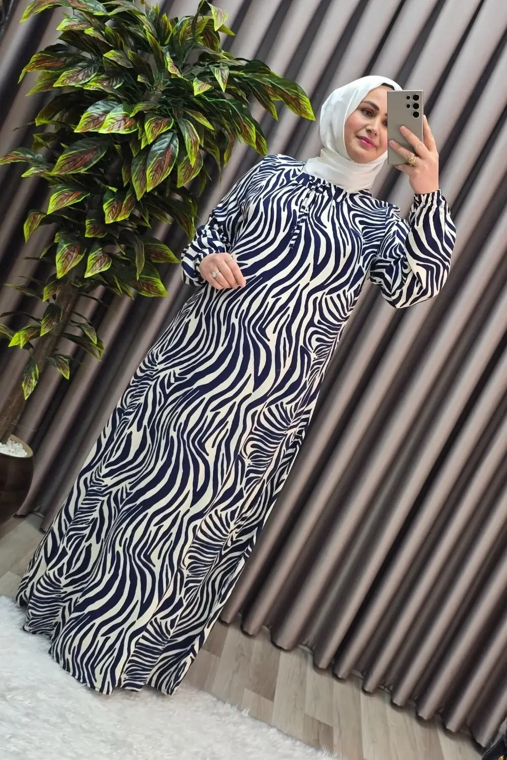 Kadın Tesettür Giyim Büyük Beden Zebra Desen Elbise