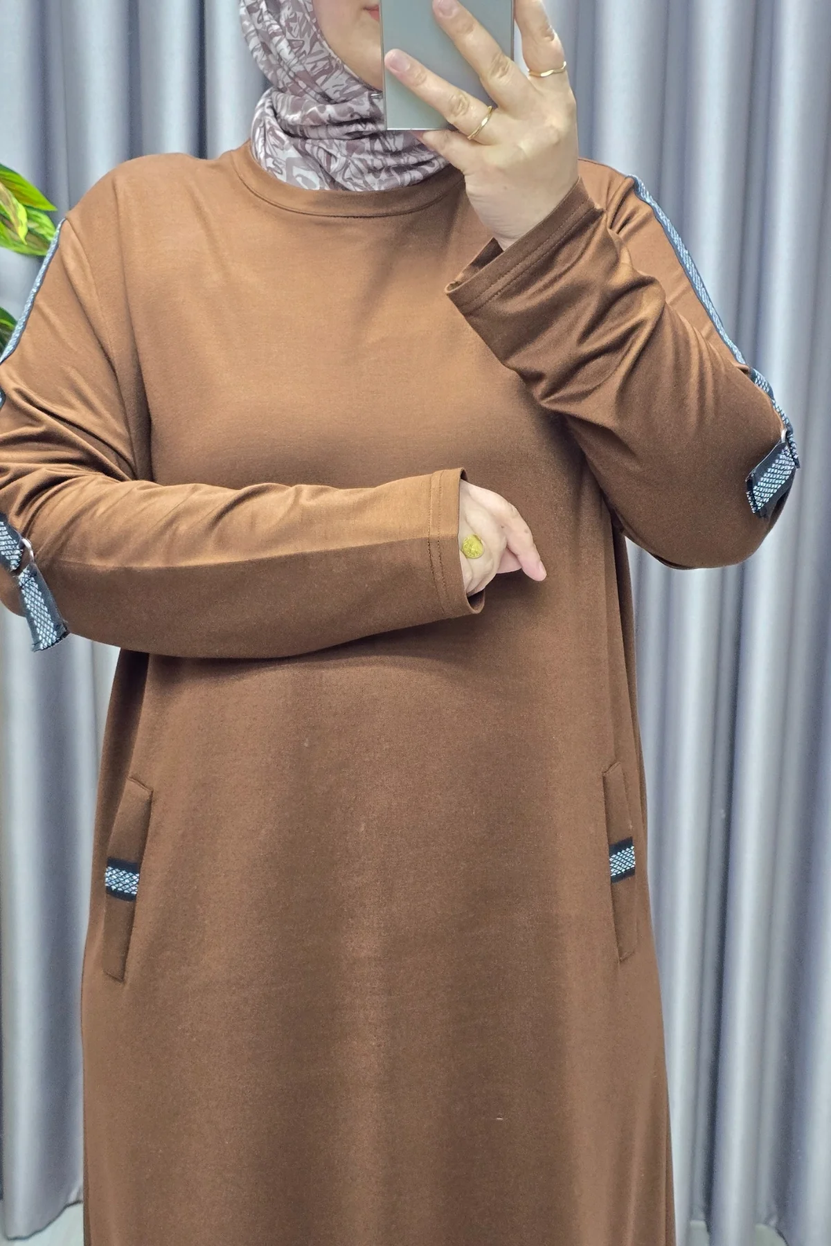 Kadın Tesettür Giyim Büyük Beden Kolu Şeritli Elbise