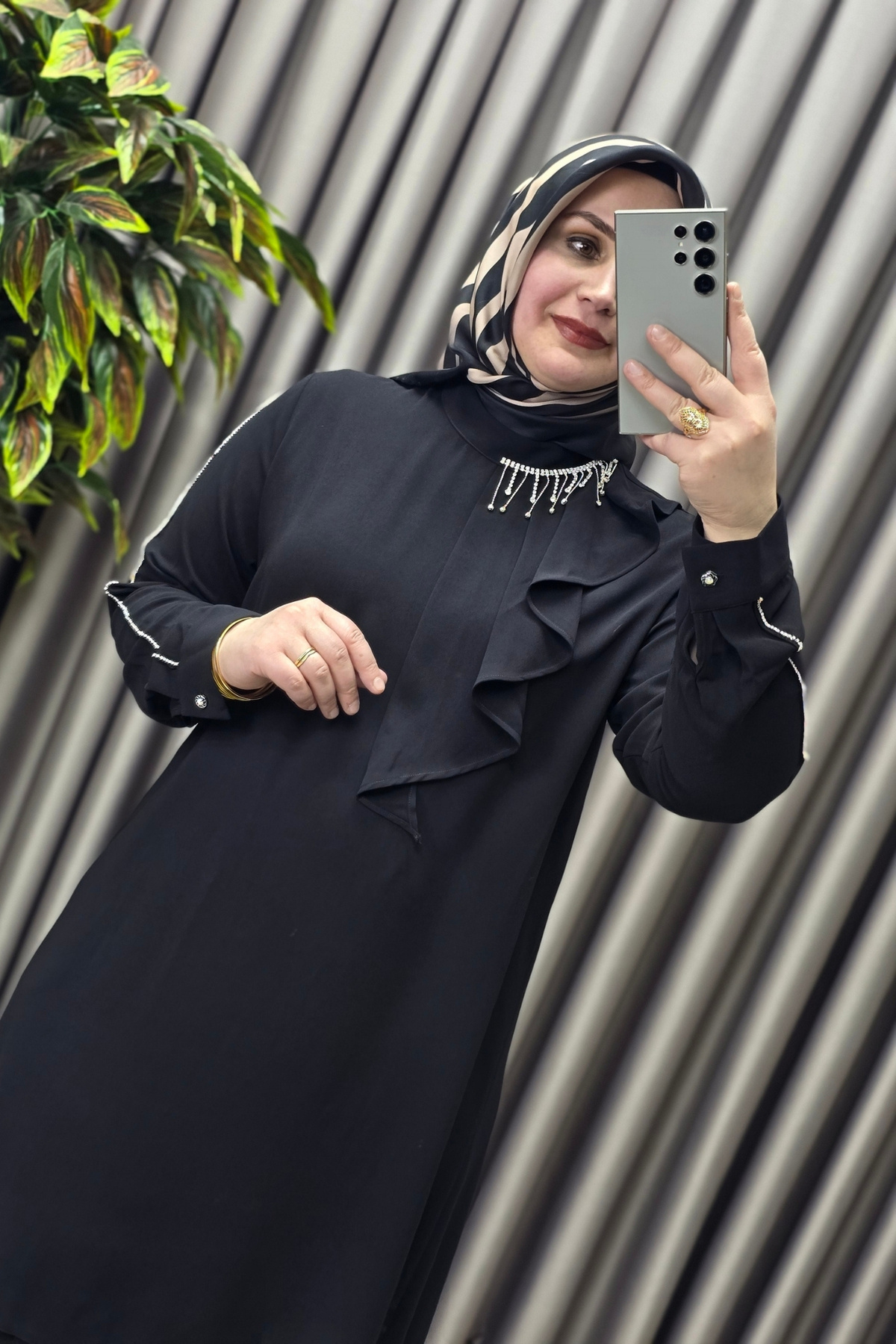 Kadın Tesettür Giyim Büyük Beden Taşlı Fular Krep Abiye Tunik