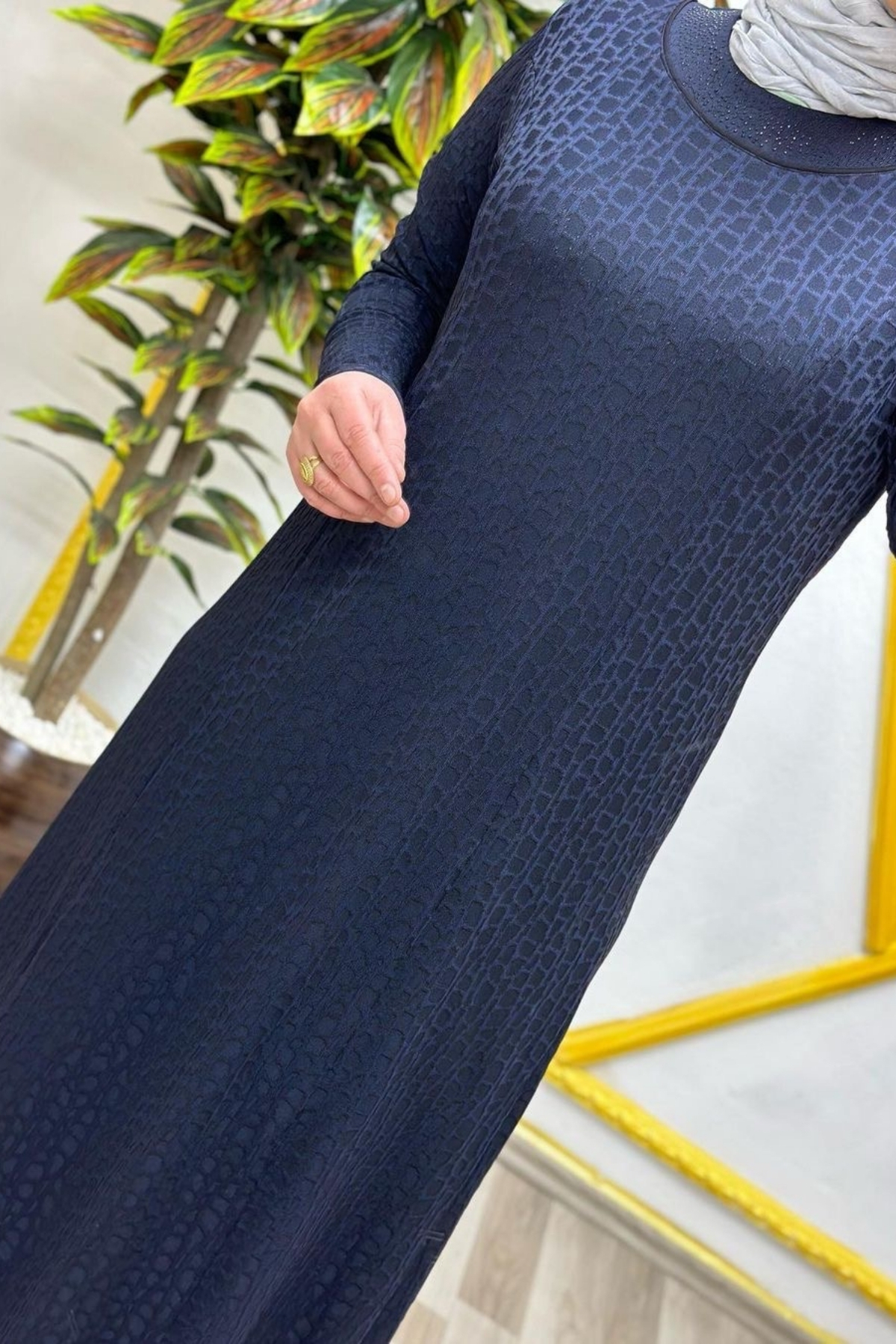 Kadın Tesettür Giyim Büyük Beden Jakarlı Elbise