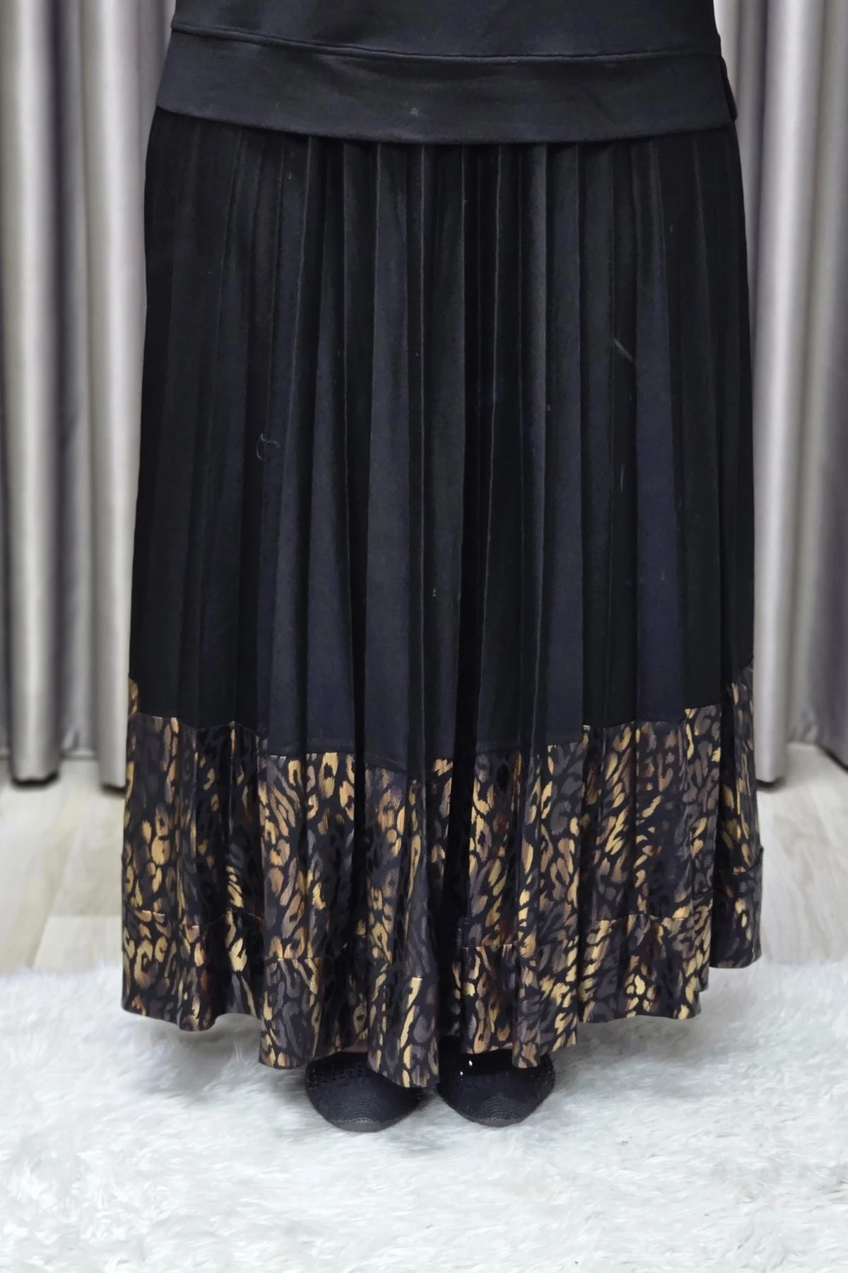 Kadın Tesettür Giyim Büyük Beden Pileli Leopar Desenli Etekli Tak