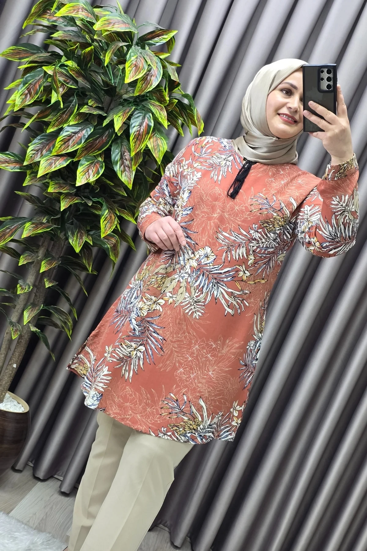 Kadın Tesettür Giyim Büyük Beden Palmiye Desen Tunik Kadın Tesettür Giyim Büyük Beden Palmiye Desen Tunik - Görsel 2