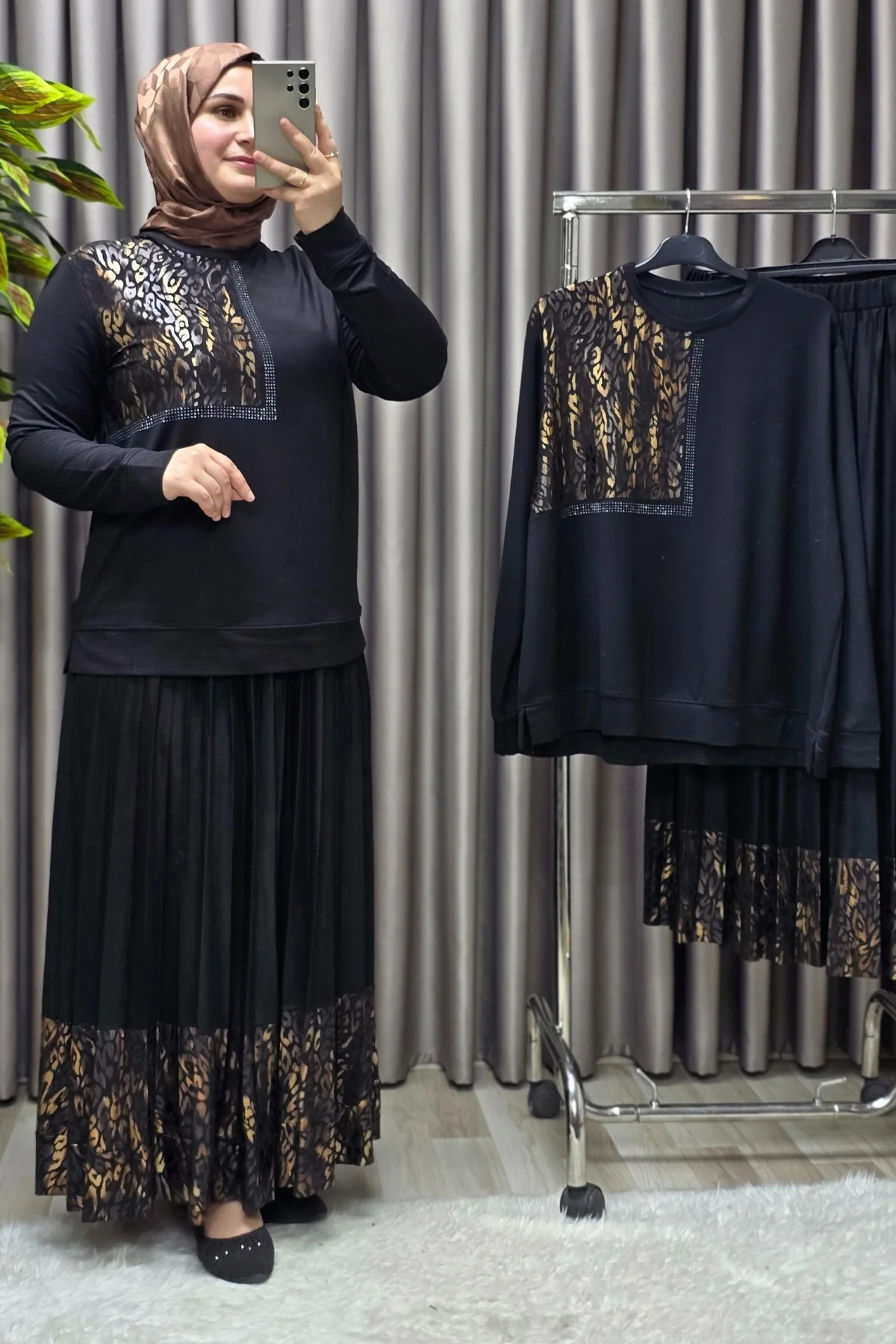 Kadın Tesettür Giyim Büyük Beden Pileli Leopar Desenli Etekli Tak